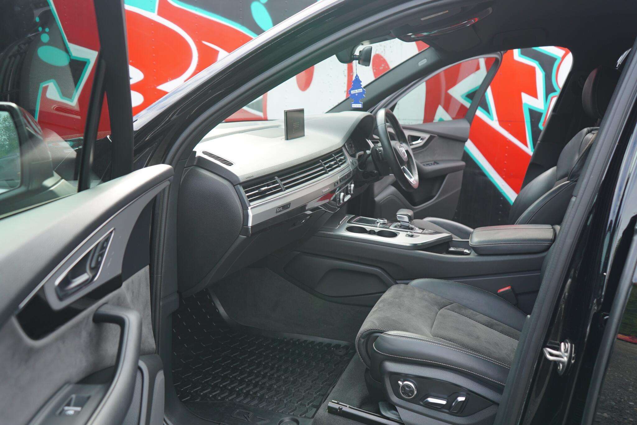 2016 AUDI Q7 2016 AUDI Q7