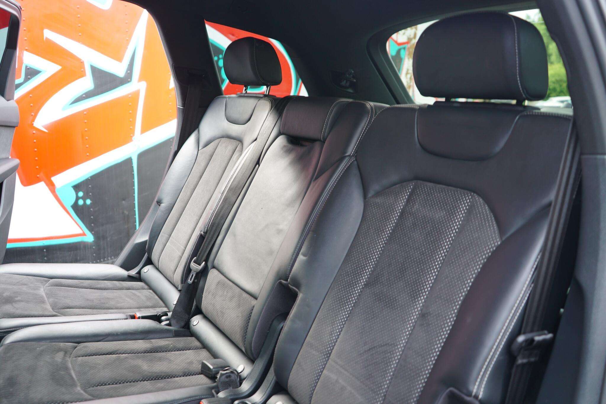 2016 AUDI Q7 2016 AUDI Q7