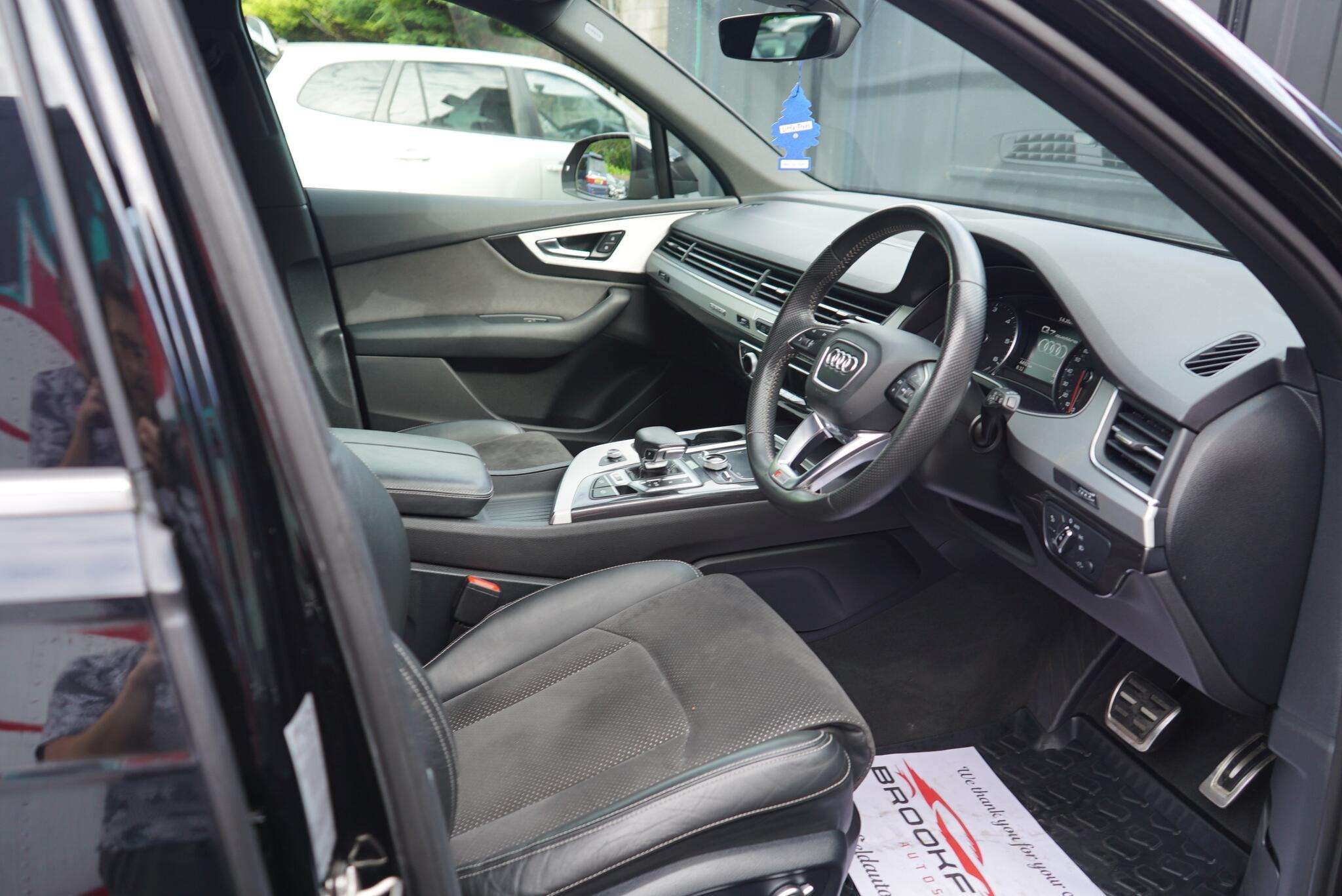 2016 AUDI Q7 2016 AUDI Q7
