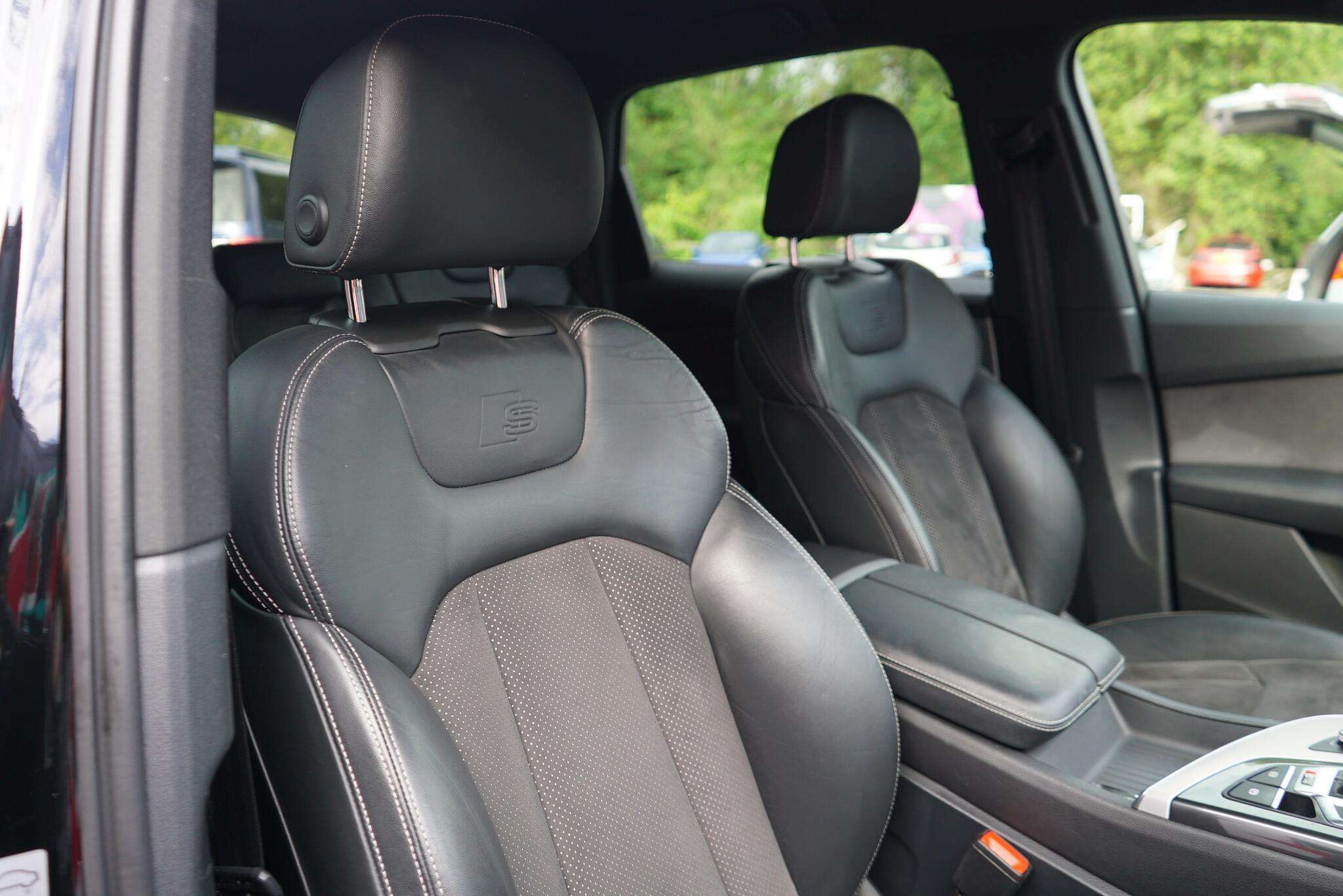 2016 AUDI Q7 2016 AUDI Q7