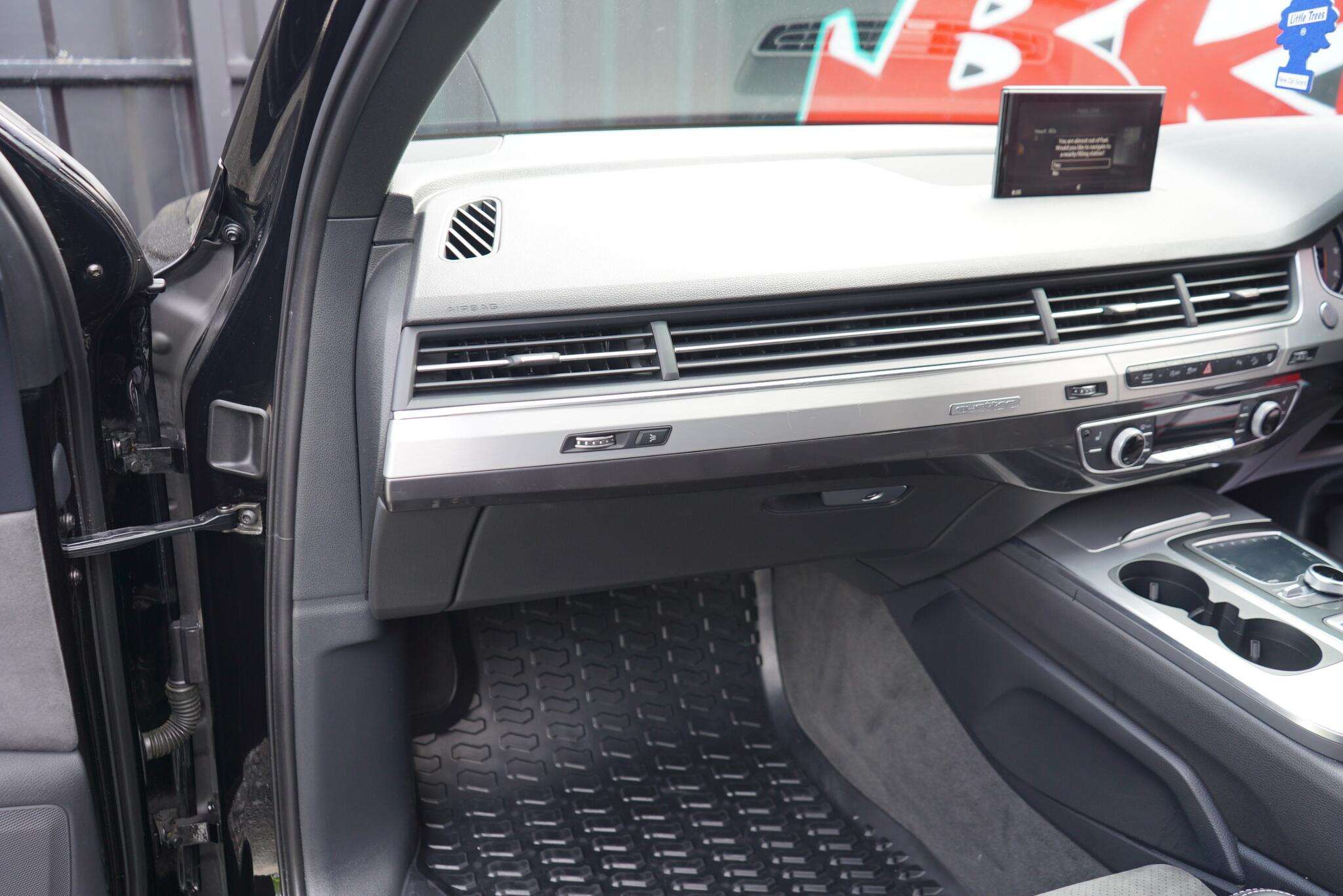 2016 AUDI Q7 2016 AUDI Q7