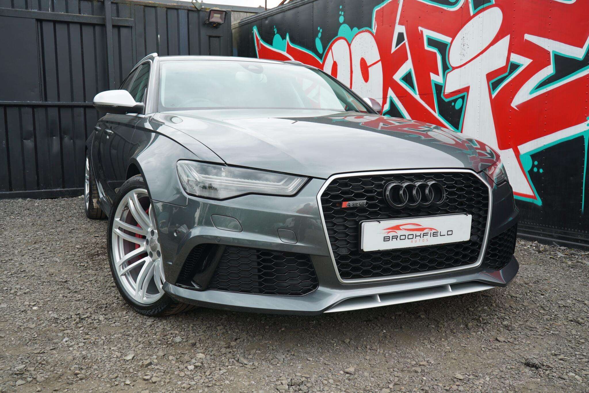 A 2015 AUDI RS6 AVANT 4.0 TFSI V8 Estate 5dr Petrol Tiptronic quattro Euro 6 (s/s) (560 ps) A 2015 AUDI RS6 AVANT 4.0 TFSI V8 Estate 5dr Petrol Tiptronic quattro Euro 6 (s/s) (560 ps)