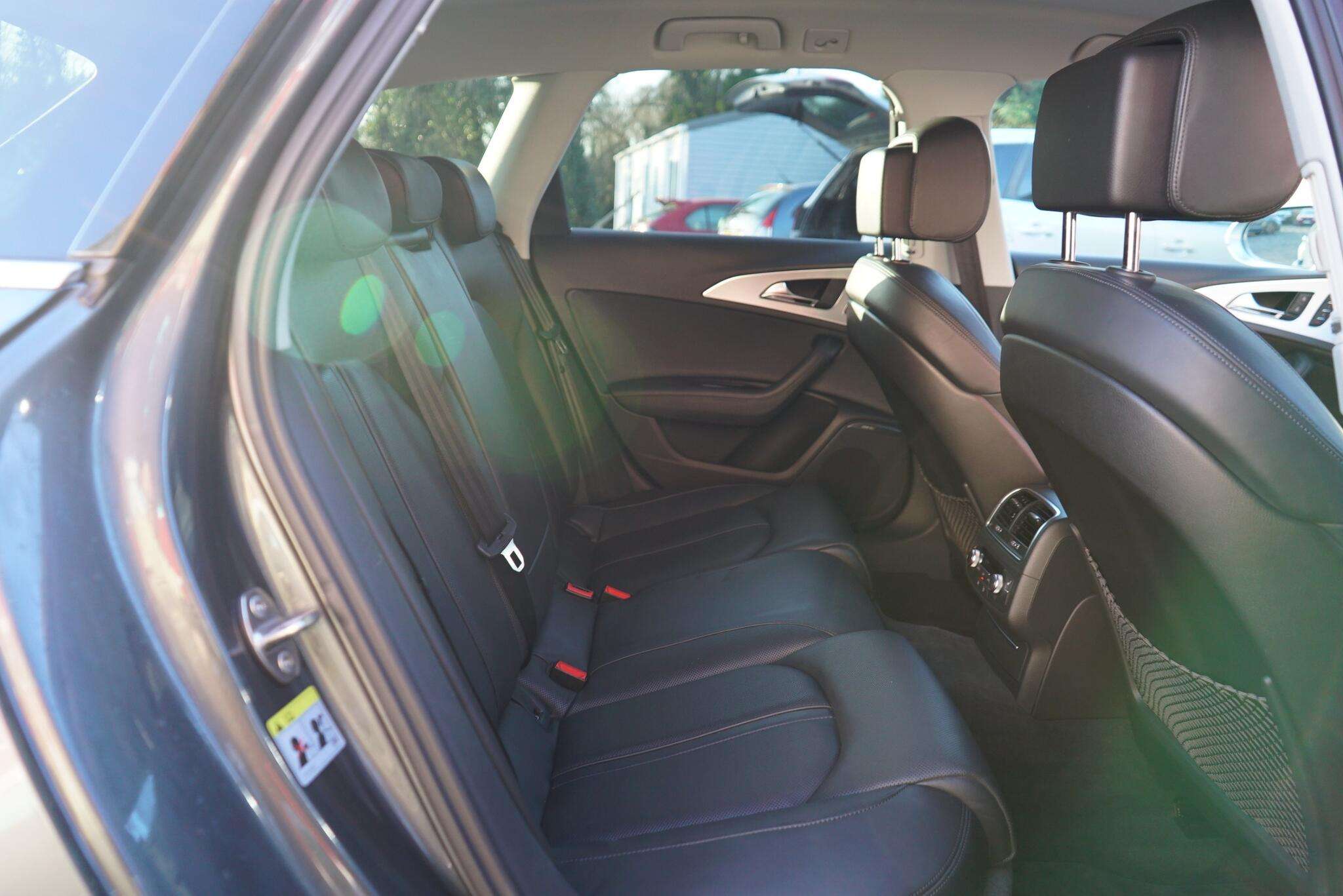 2015 AUDI RS6 AVANT 2015 AUDI RS6 AVANT