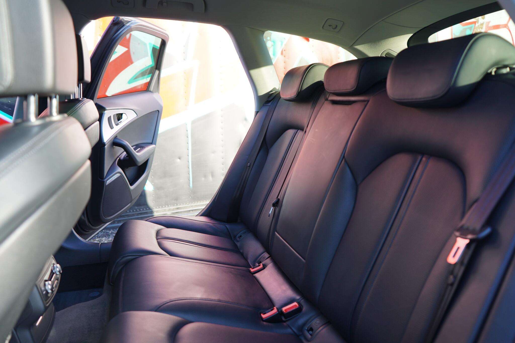 2015 AUDI RS6 AVANT 2015 AUDI RS6 AVANT