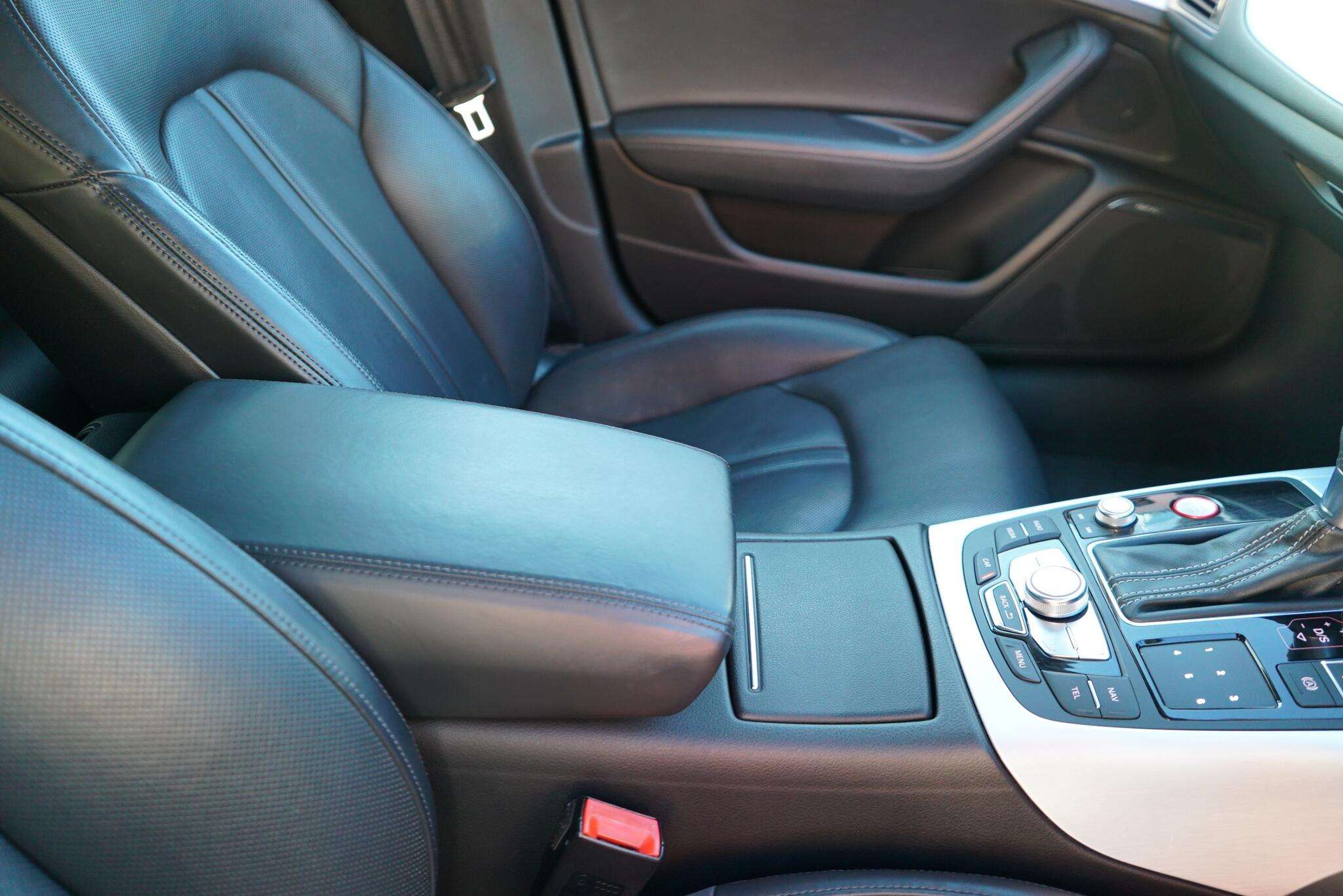 2015 AUDI RS6 AVANT 2015 AUDI RS6 AVANT