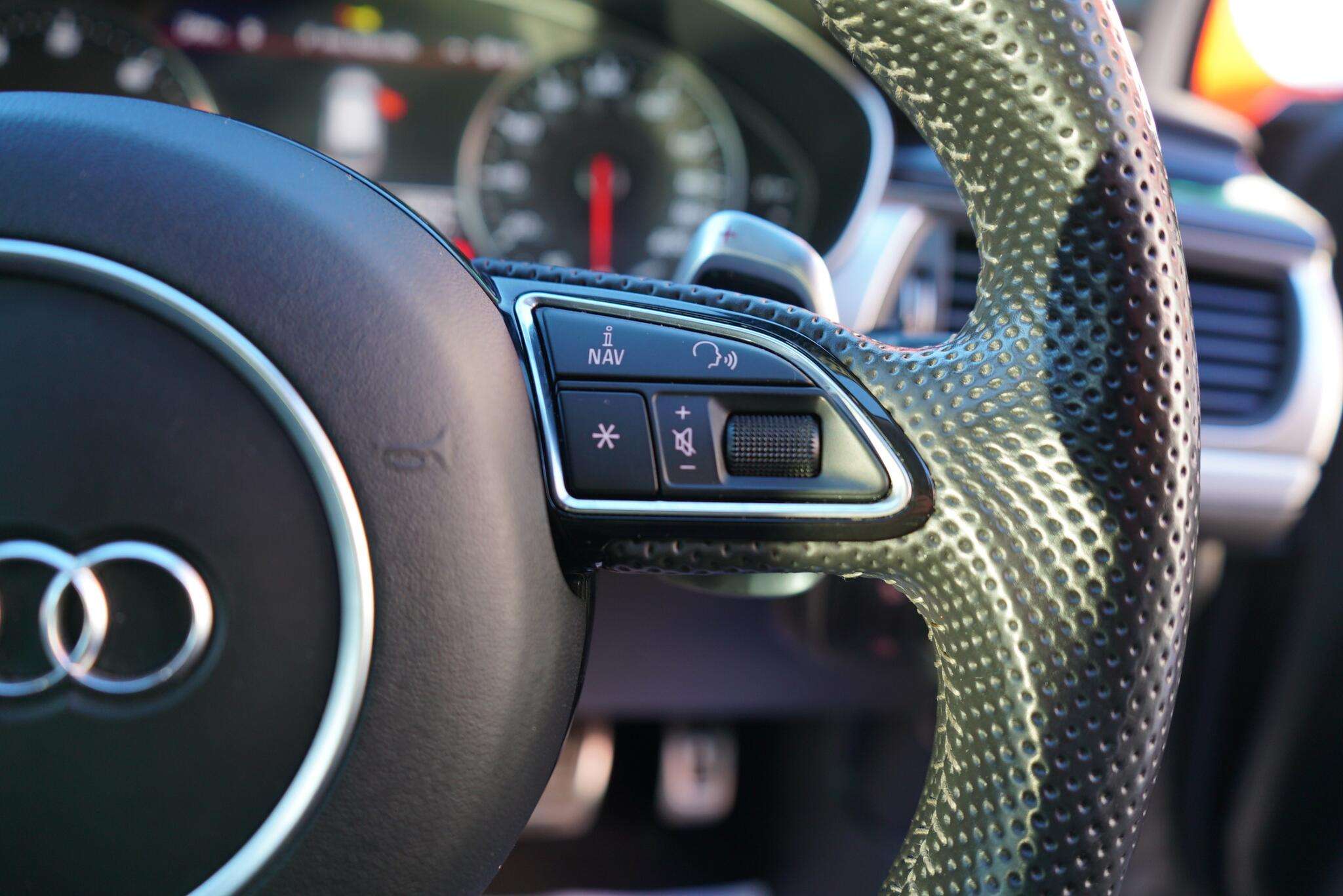 2015 AUDI RS6 AVANT 2015 AUDI RS6 AVANT