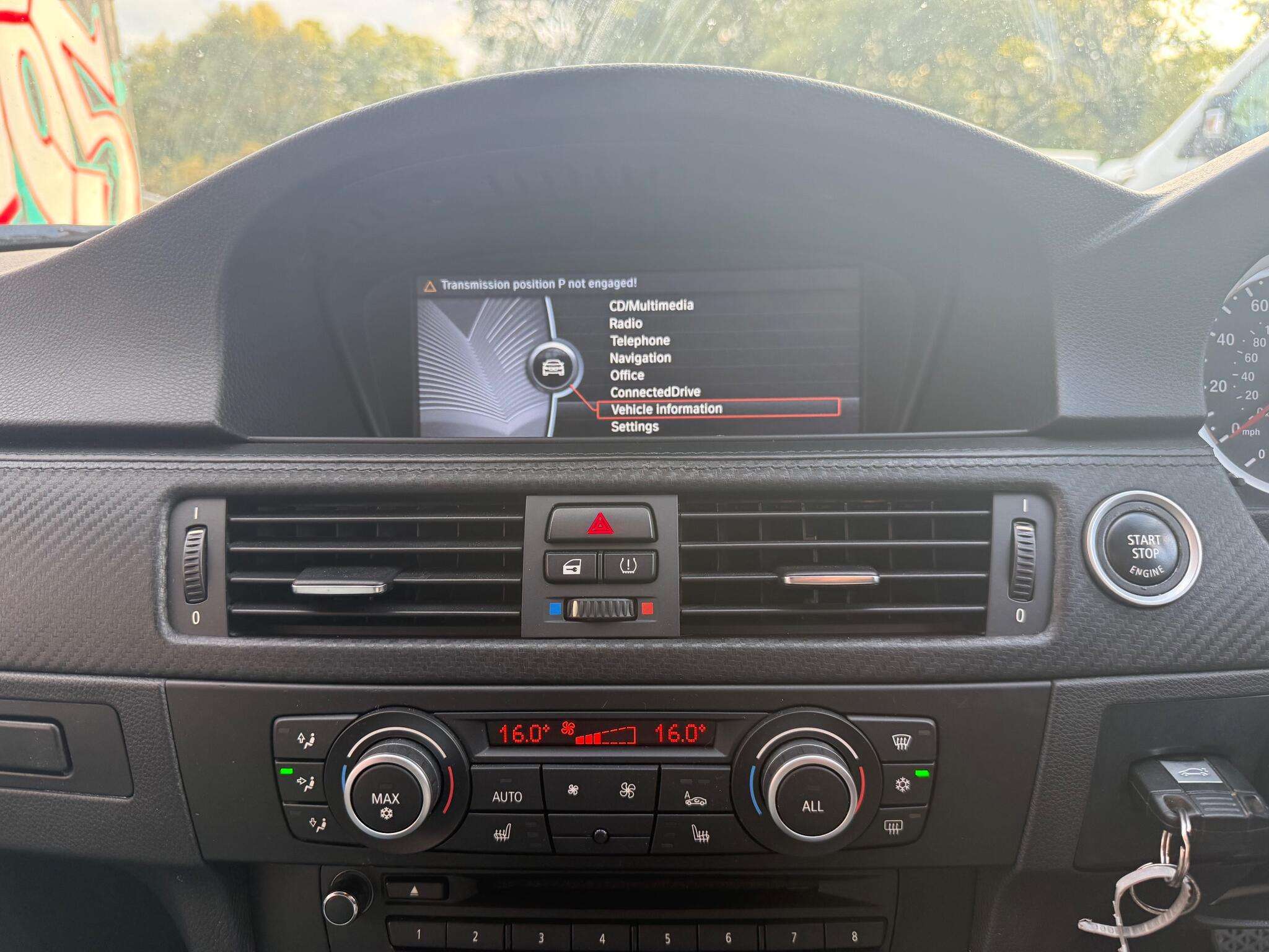 2012 BMW M3 2012 BMW M3