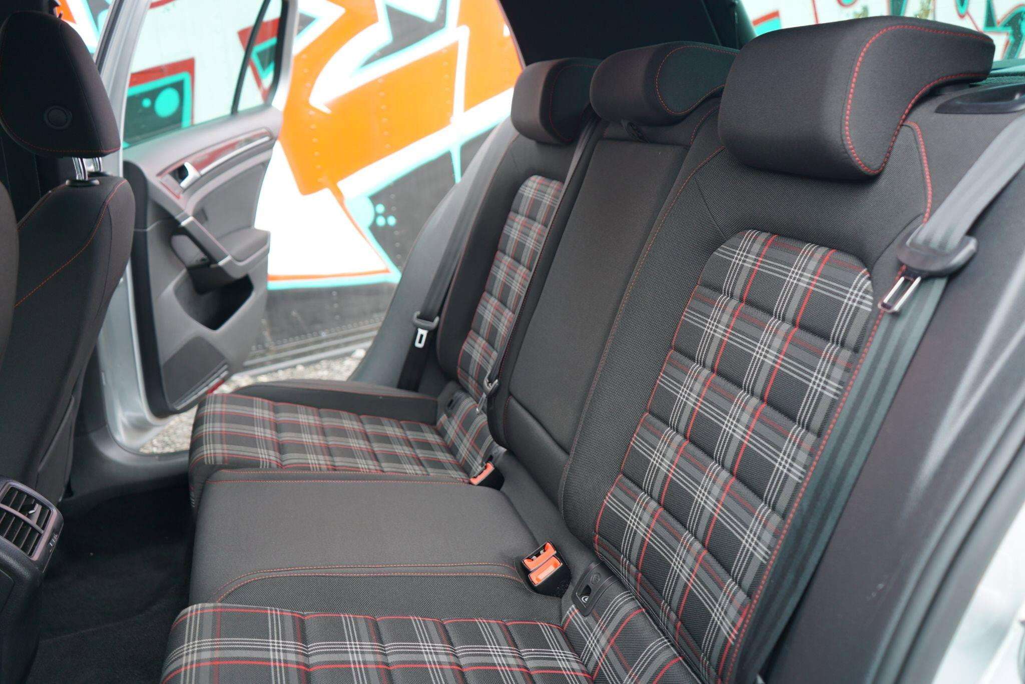 2017 VOLKSWAGEN GOLF 2017 VOLKSWAGEN GOLF
