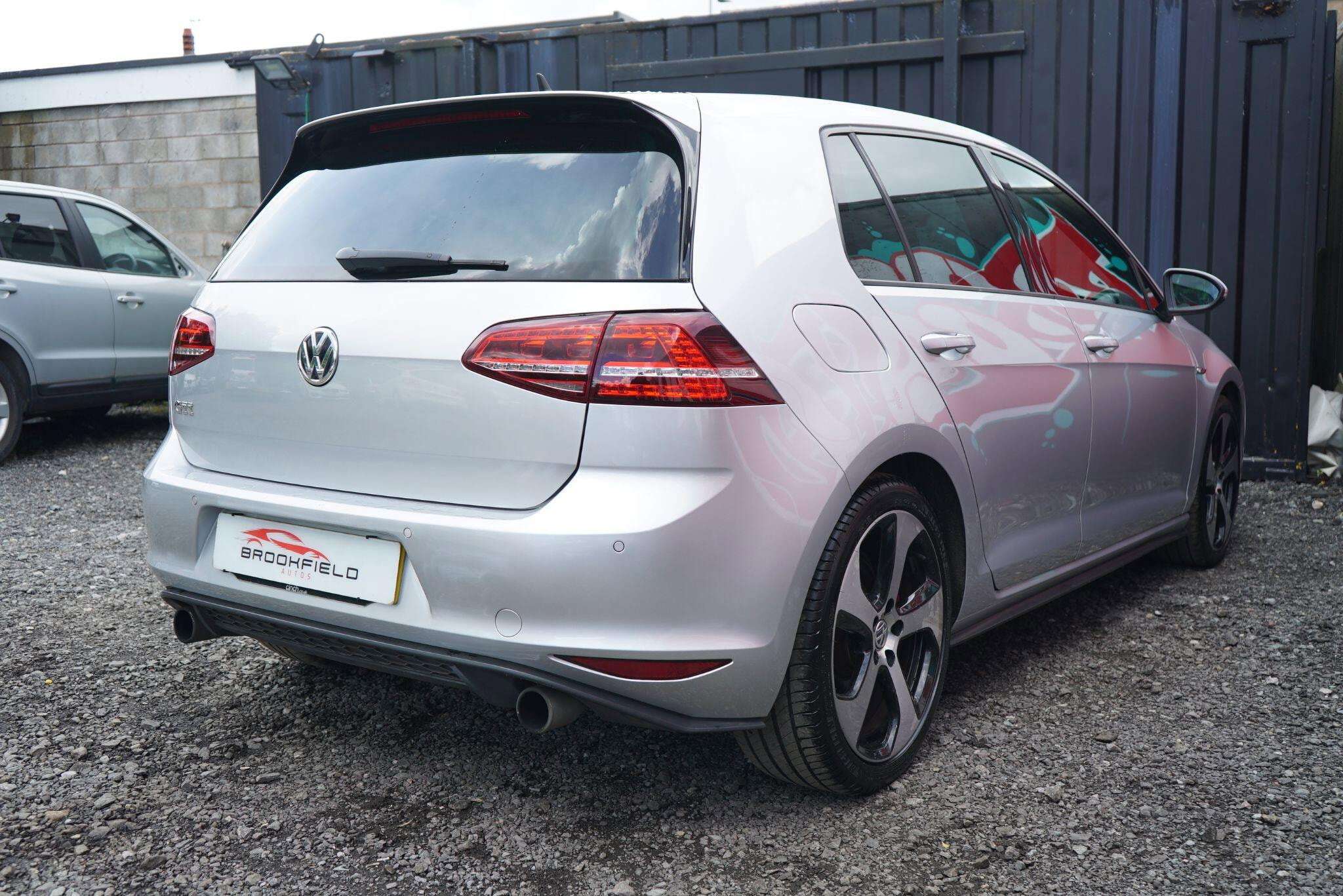 2017 VOLKSWAGEN GOLF 2017 VOLKSWAGEN GOLF