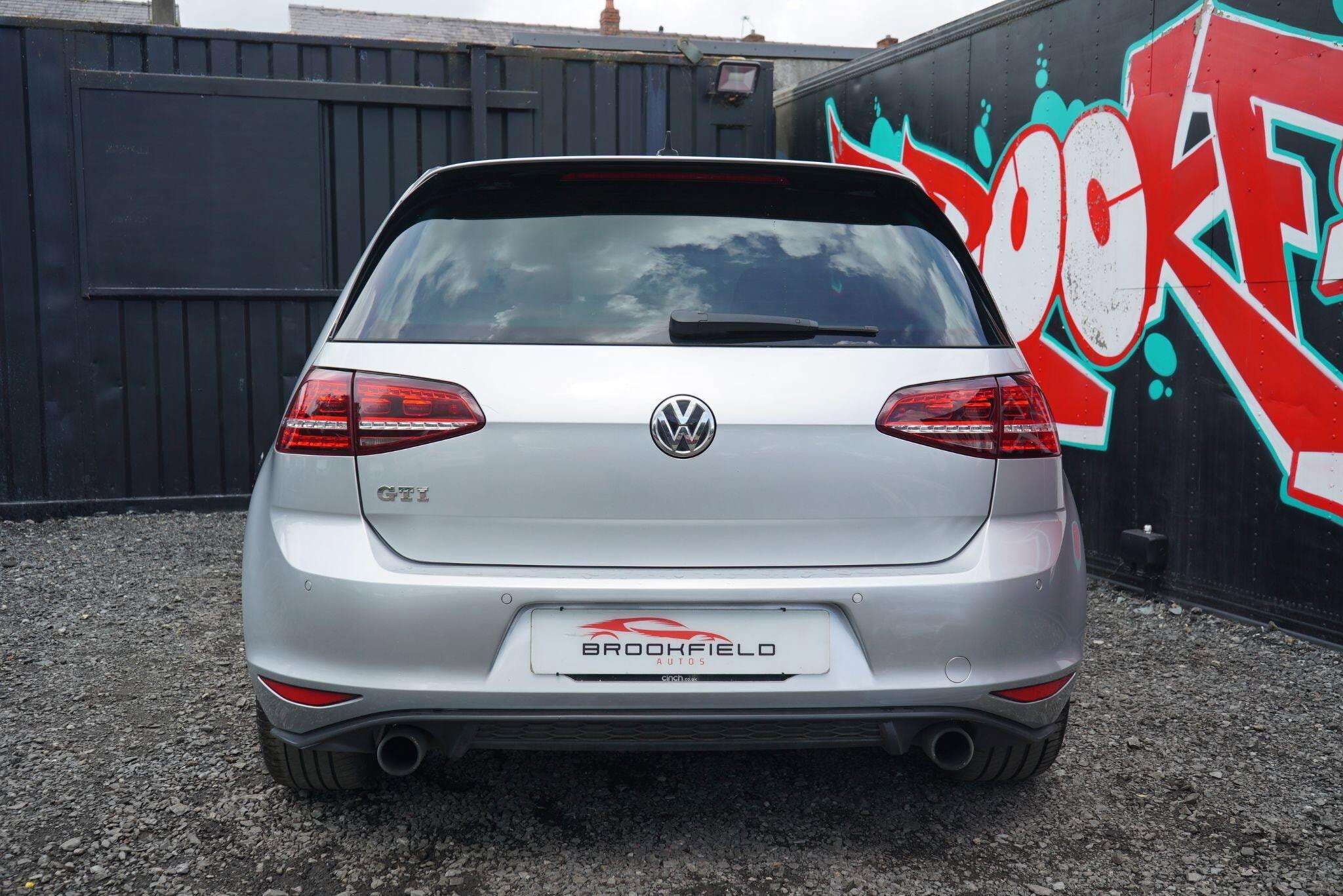 2017 VOLKSWAGEN GOLF 2017 VOLKSWAGEN GOLF