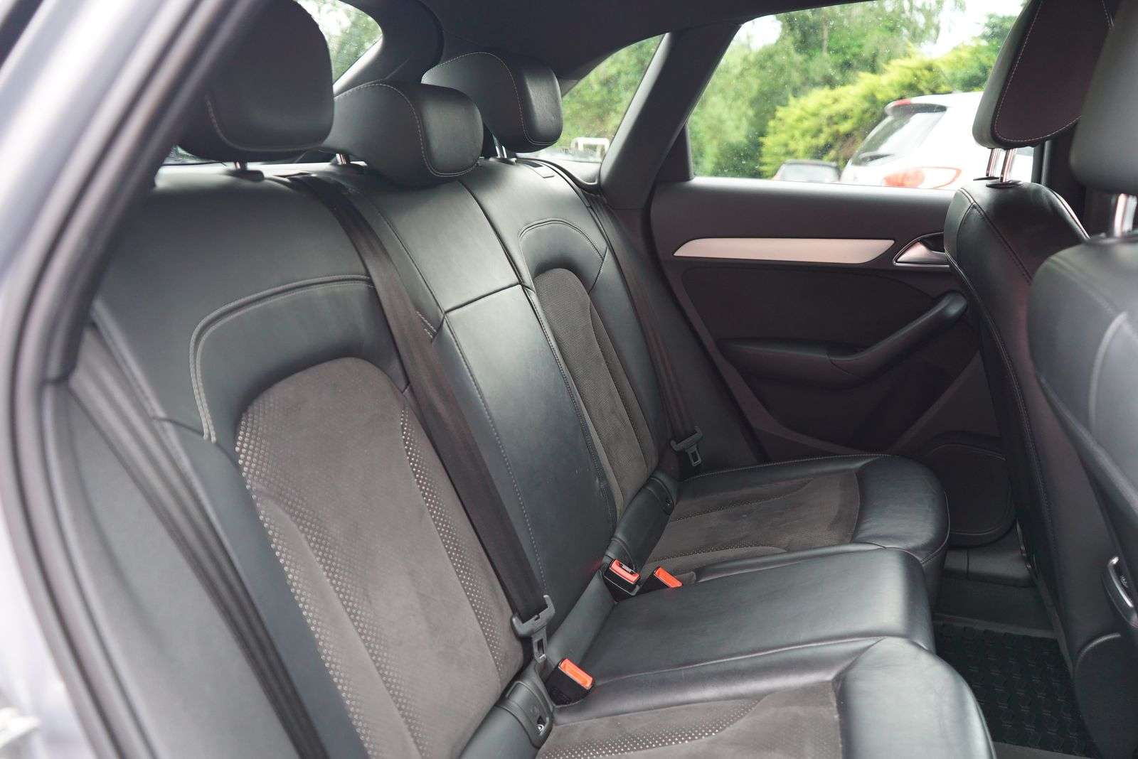 2015 AUDI Q3 2015 AUDI Q3