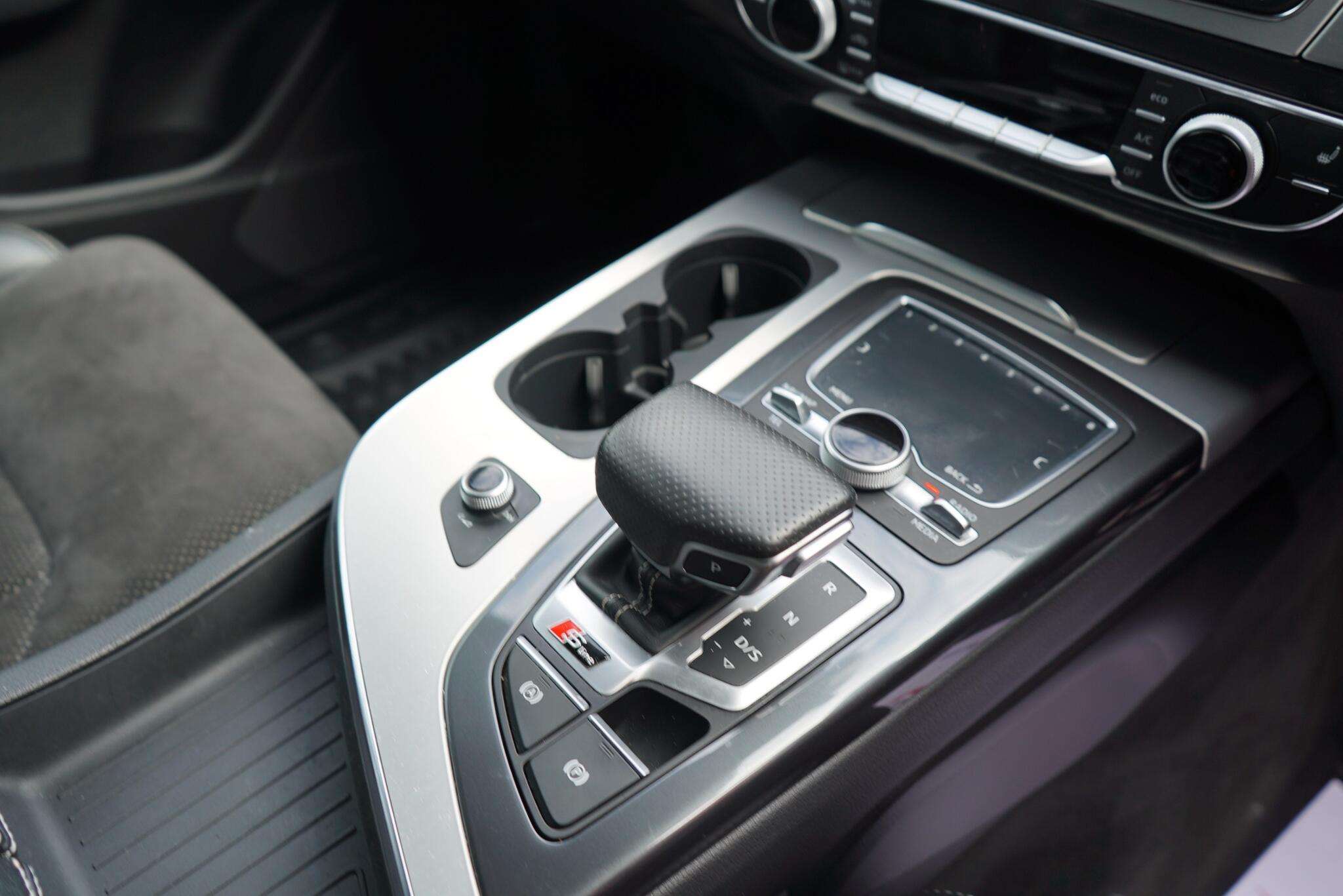2016 AUDI Q7 2016 AUDI Q7