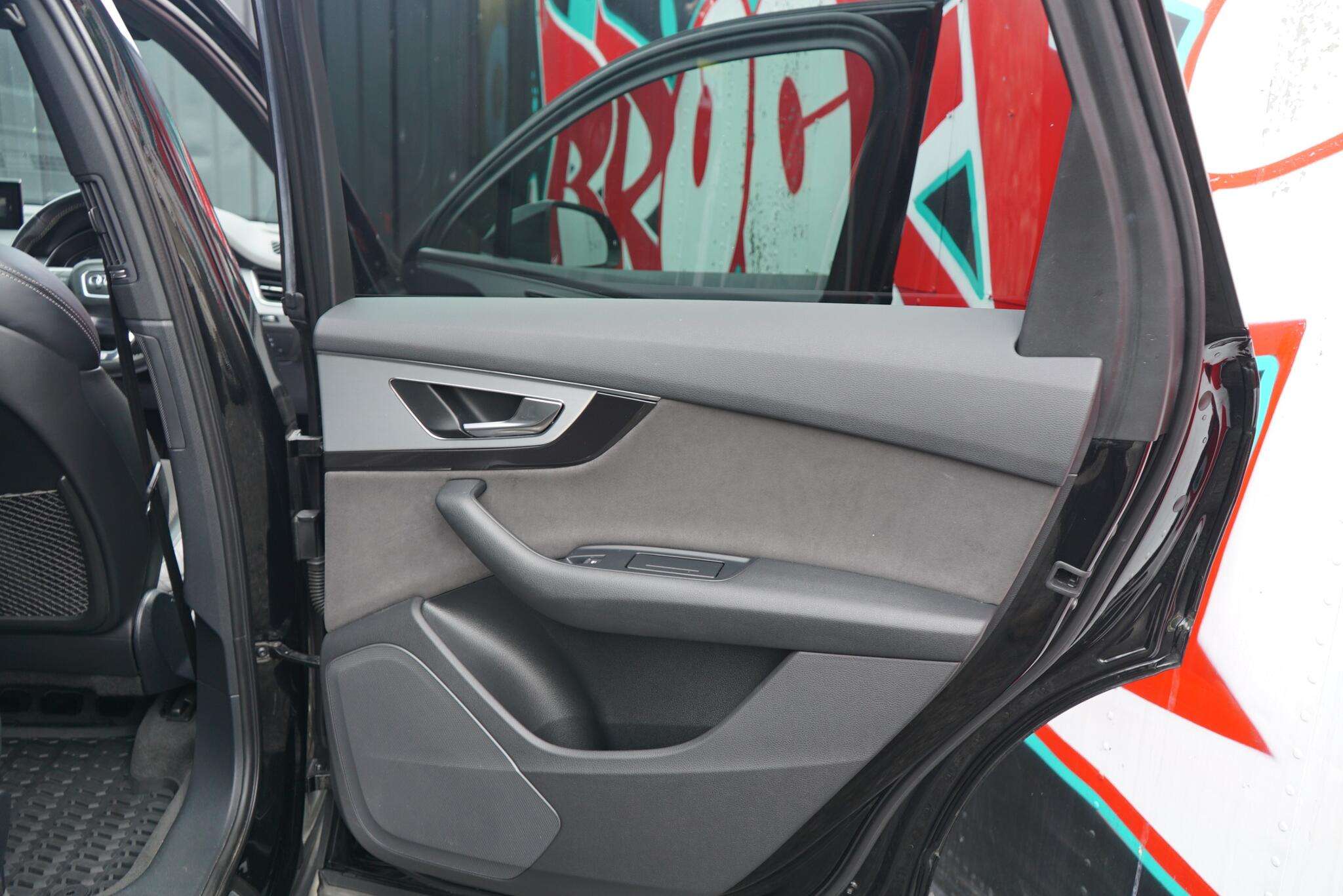 2016 AUDI Q7 2016 AUDI Q7