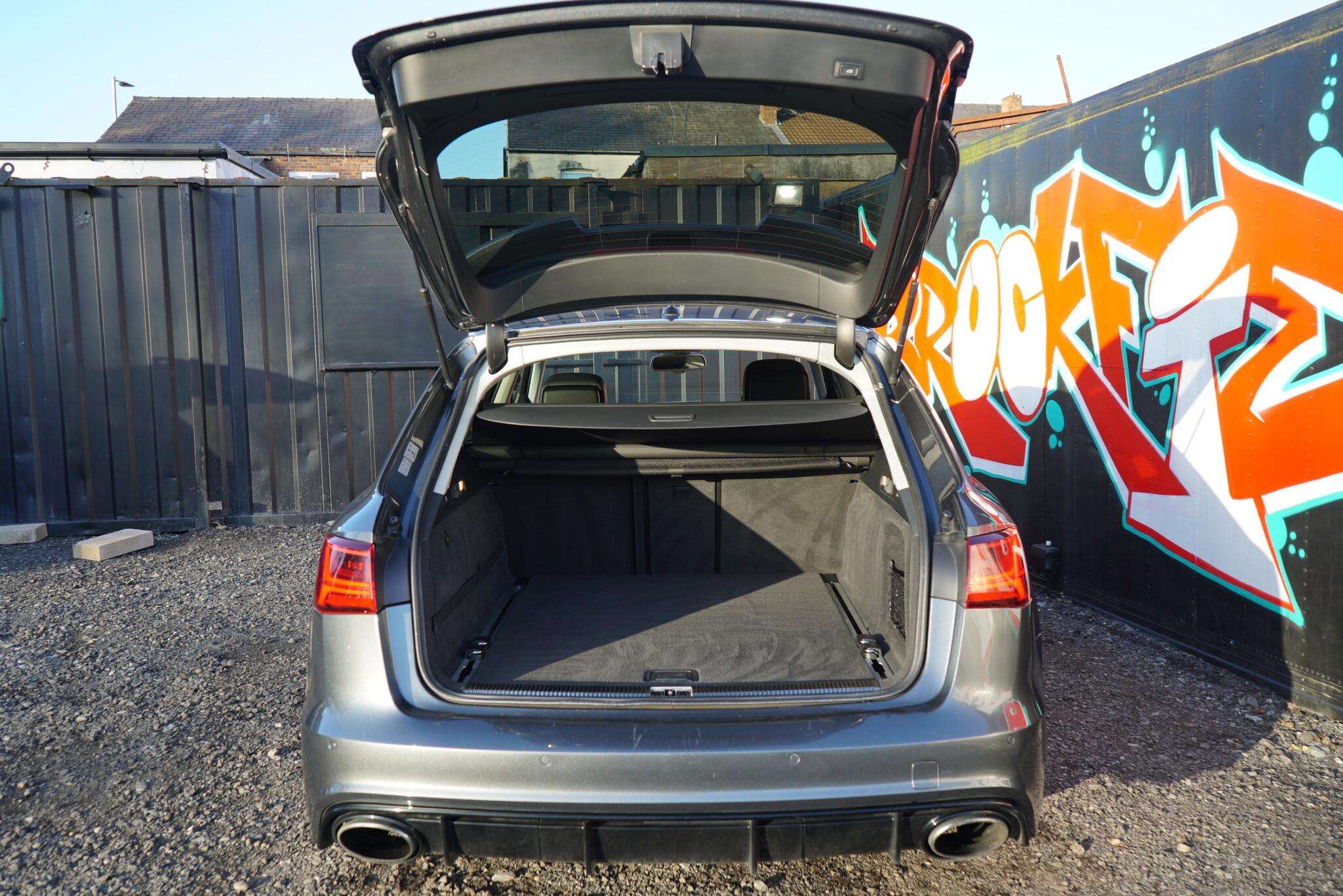 2015 AUDI RS6 AVANT 2015 AUDI RS6 AVANT