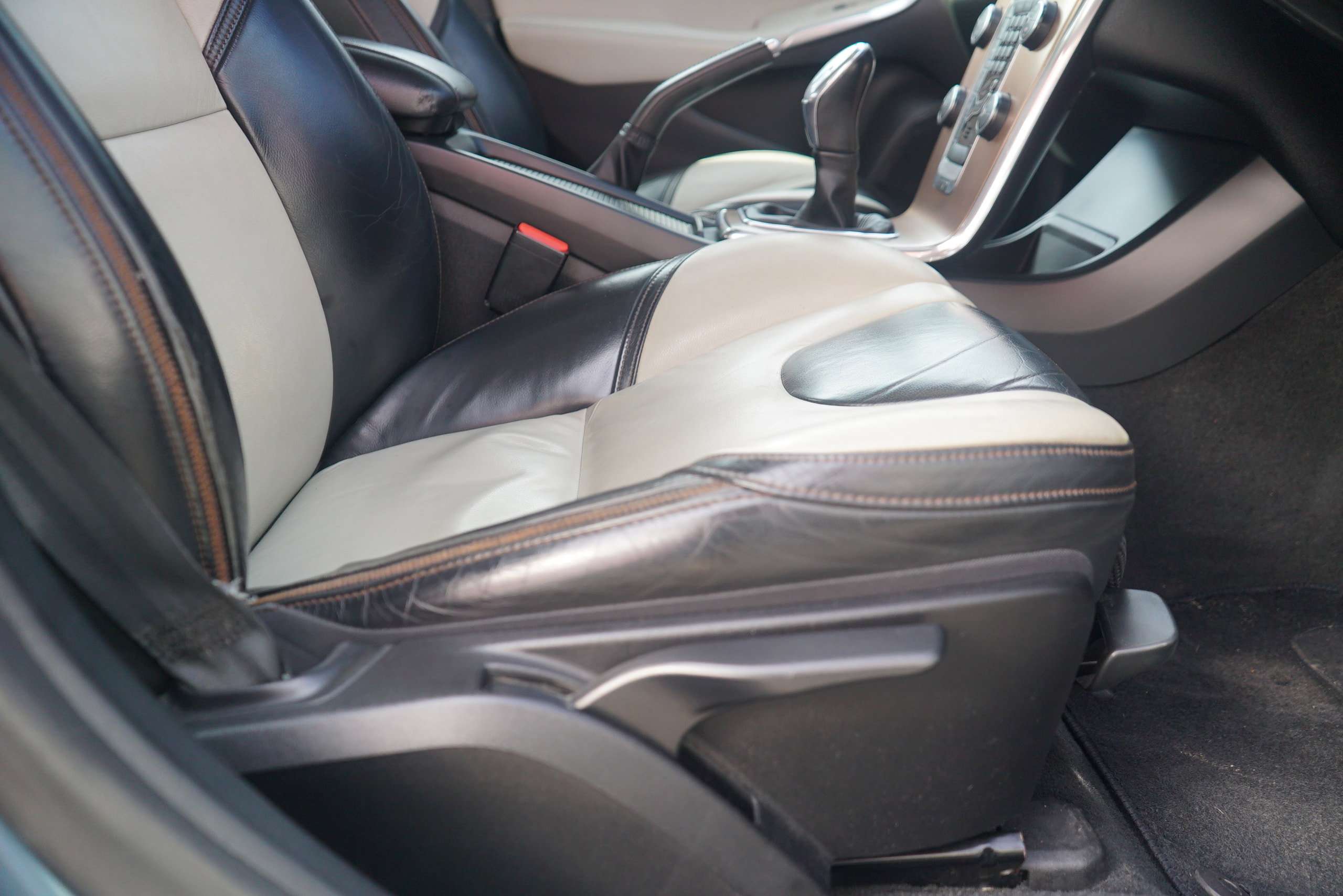 2013 VOLVO V40 CROSS COUNTRY 2013 VOLVO V40 CROSS COUNTRY