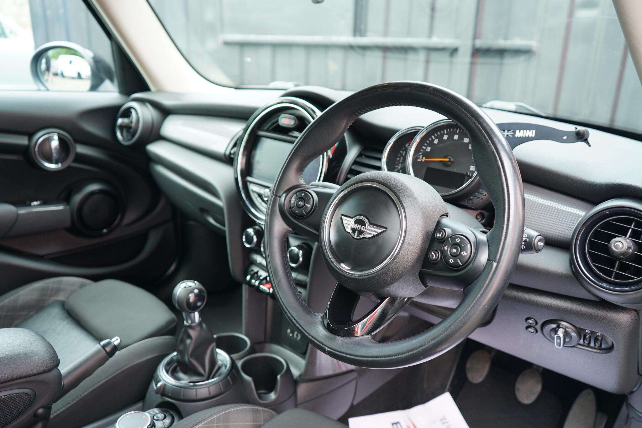 2015 MINI HATCH 2015 MINI HATCH