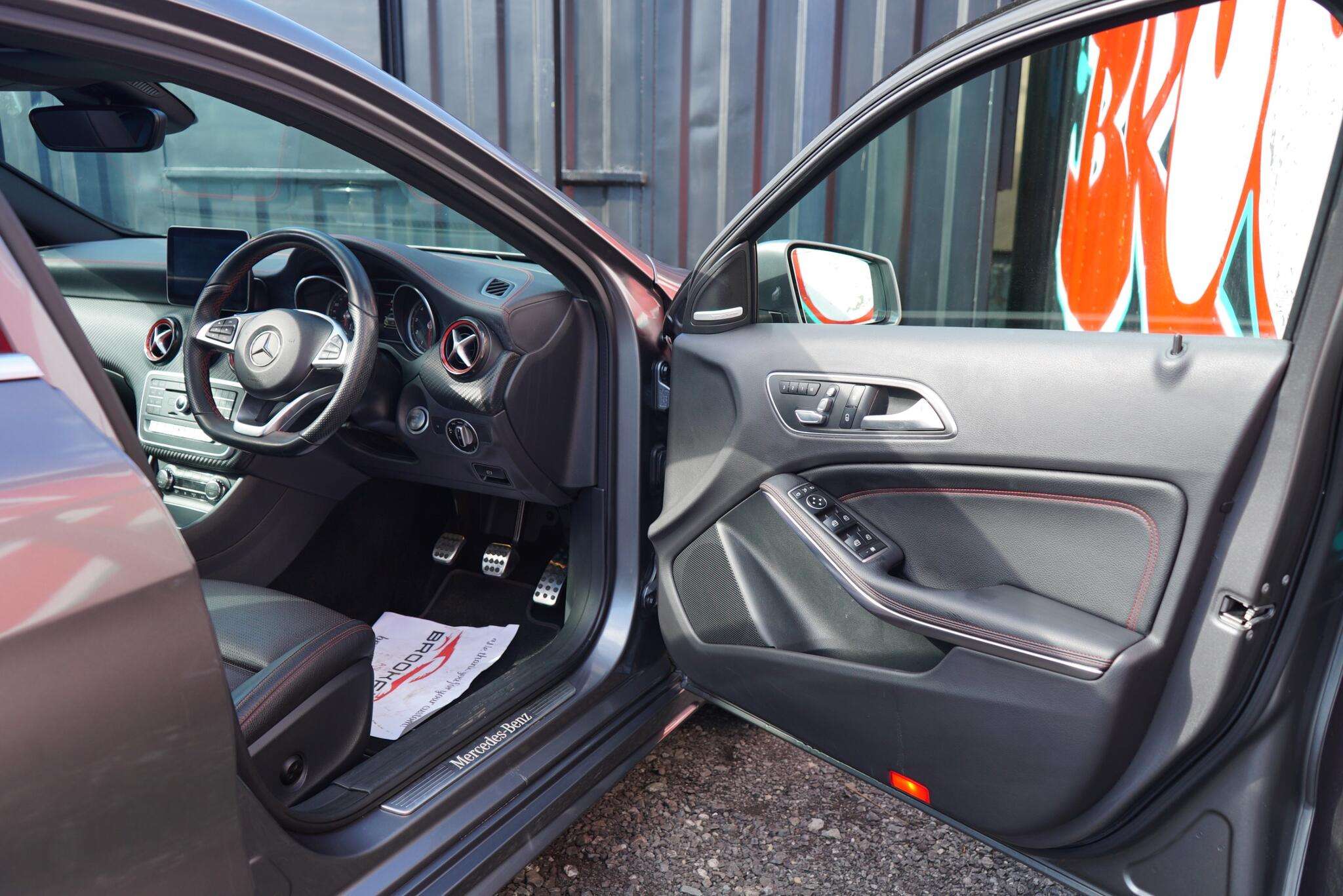 2016 MERCEDES-BENZ A CLASS 2016 MERCEDES-BENZ A CLASS