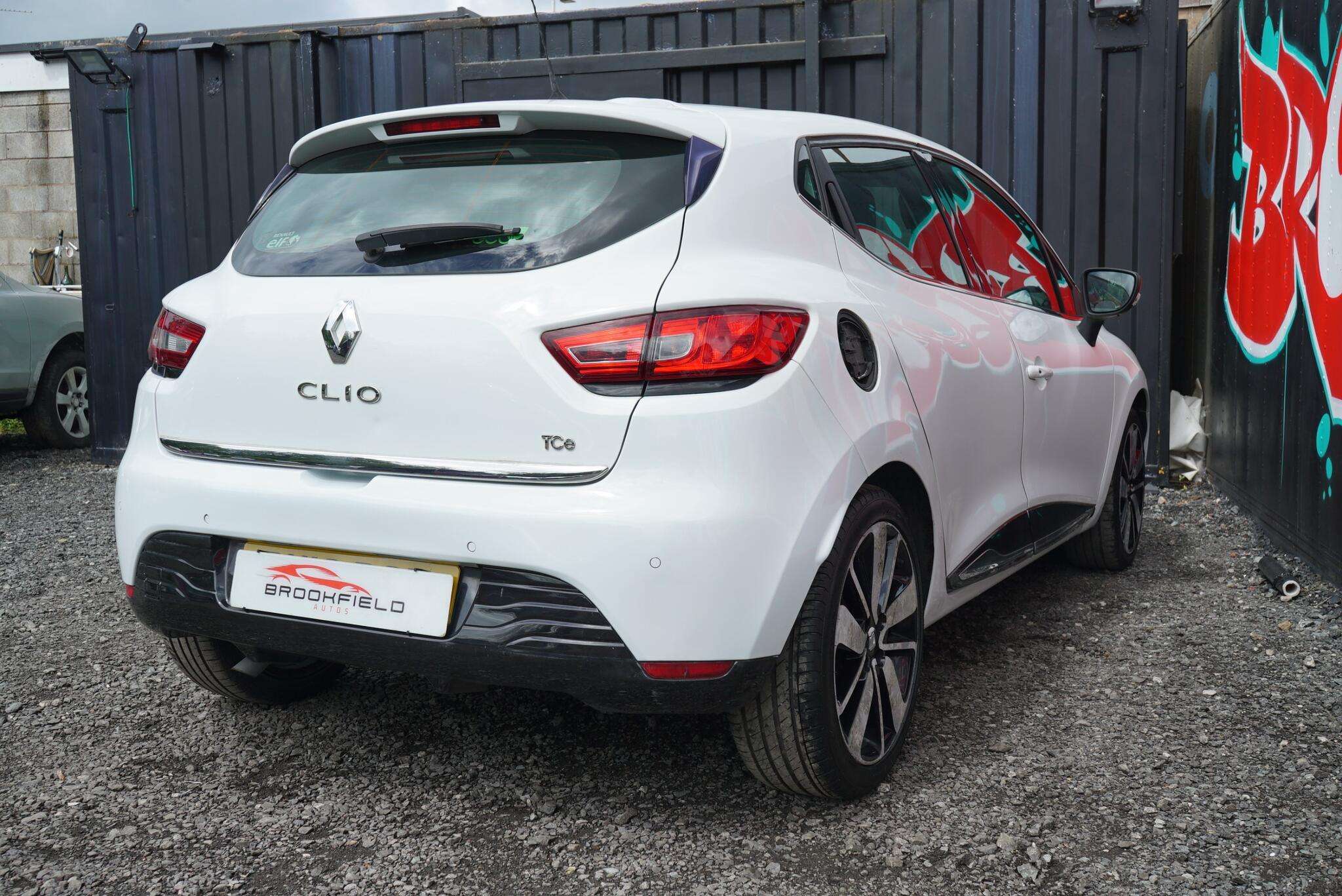 2016 RENAULT CLIO 2016 RENAULT CLIO