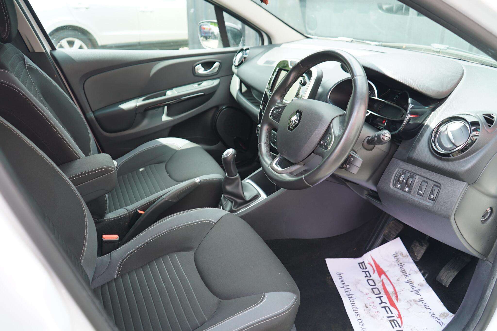 2016 RENAULT CLIO 2016 RENAULT CLIO