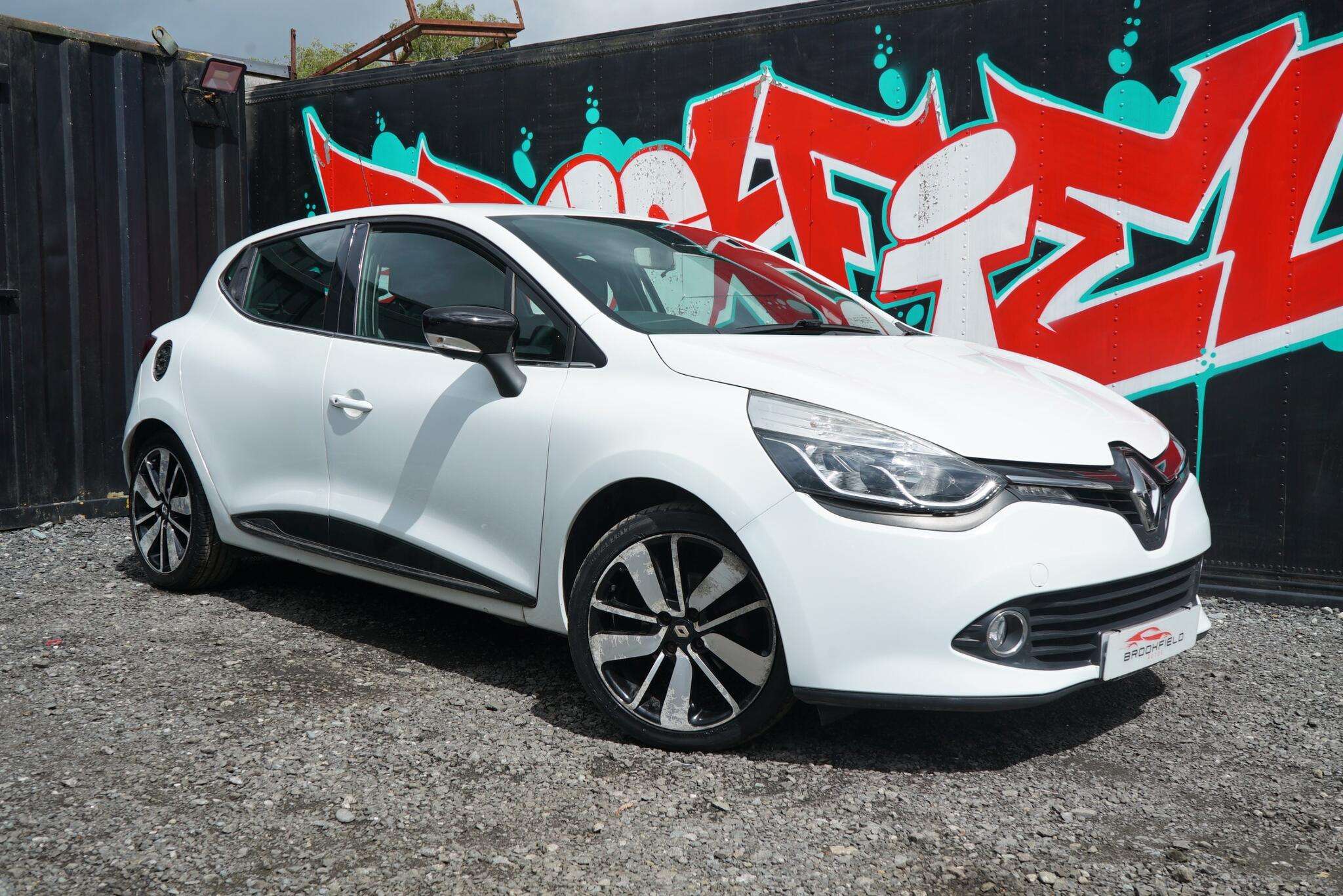 2016 RENAULT CLIO 2016 RENAULT CLIO