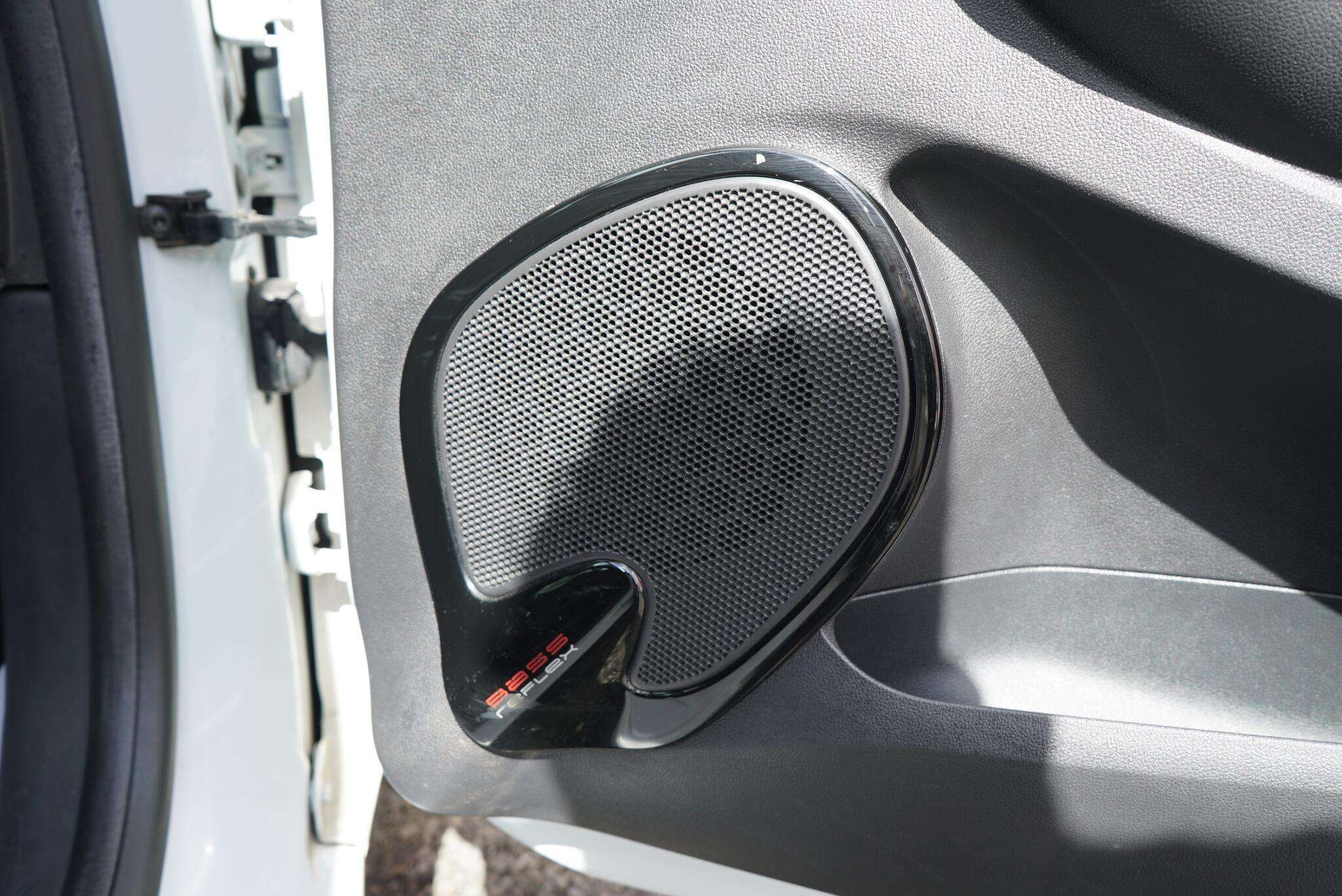 2016 RENAULT CLIO 2016 RENAULT CLIO