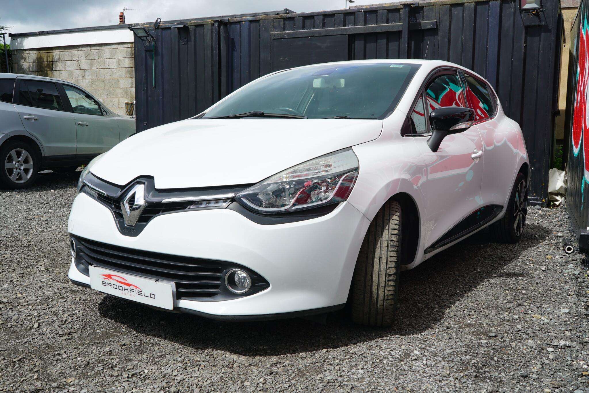2016 RENAULT CLIO 2016 RENAULT CLIO