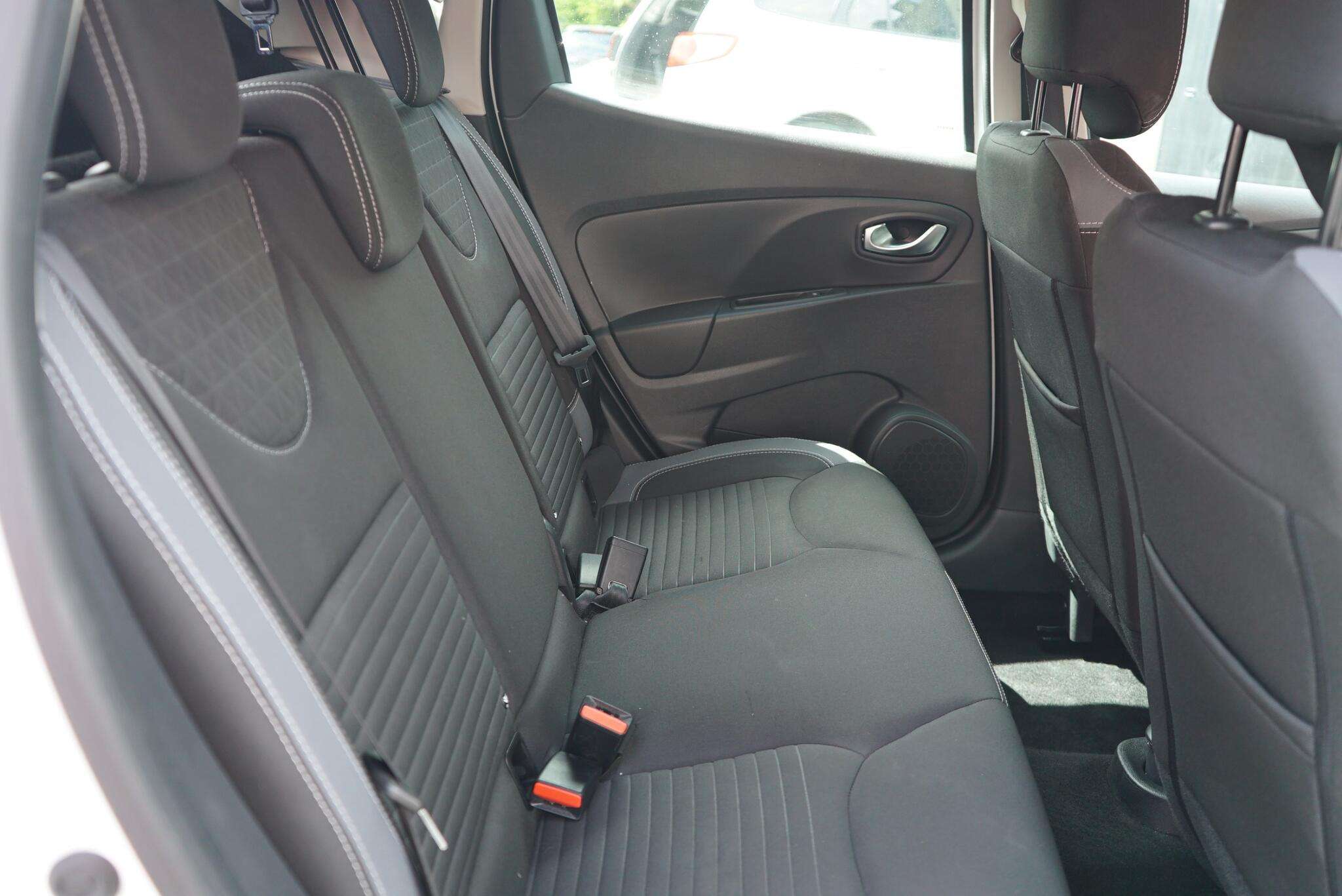 2016 RENAULT CLIO 2016 RENAULT CLIO