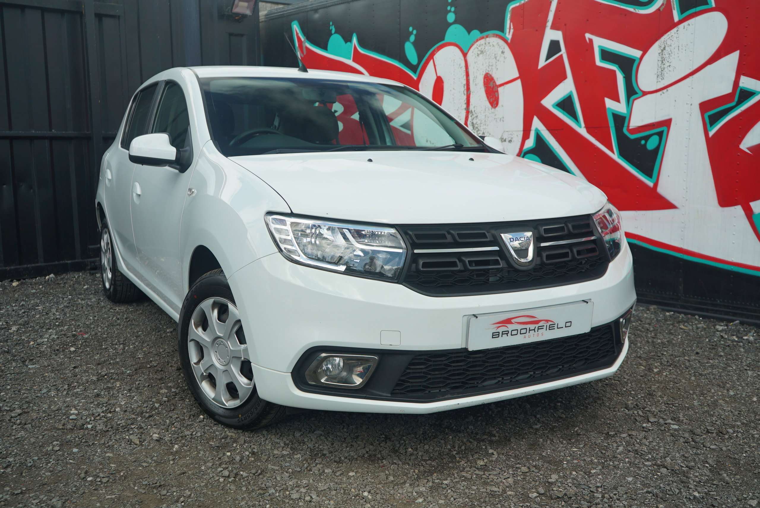 A 2018 DACIA SANDERO 0.9 TCe Laureate Hatchback 5dr Petrol Manual Euro 6 (s/s) (90 ps) A 2018 DACIA SANDERO 0.9 TCe Laureate Hatchback 5dr Petrol Manual Euro 6 (s/s) (90 ps)