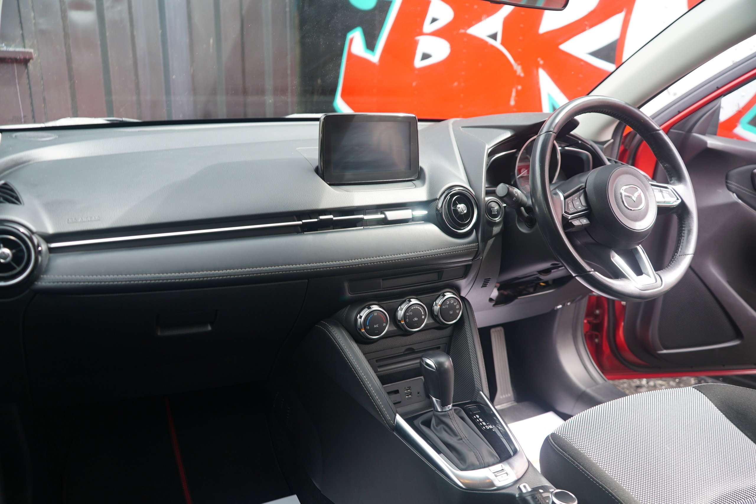 2018 MAZDA MAZDA2 2018 MAZDA MAZDA2