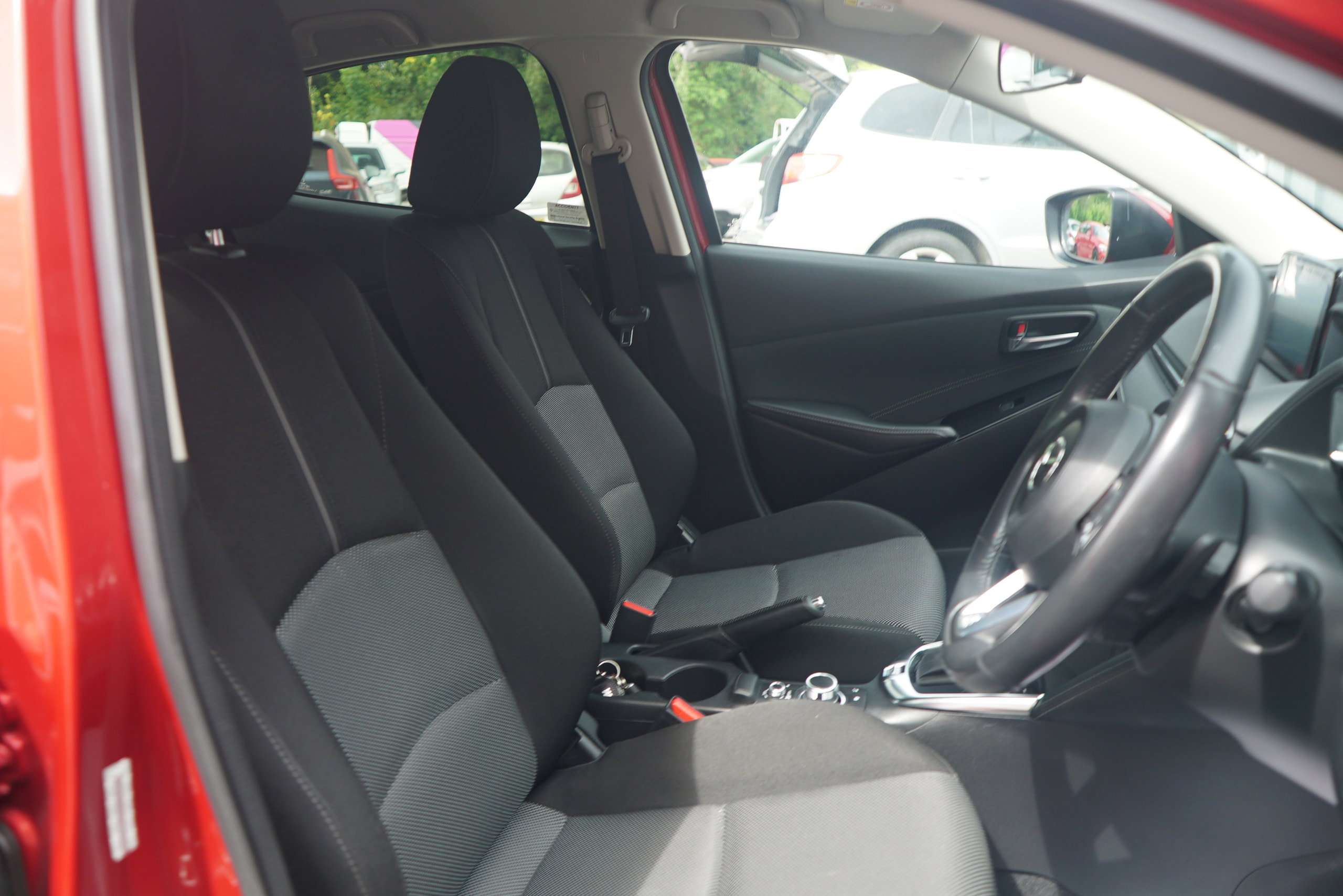 2018 MAZDA MAZDA2 2018 MAZDA MAZDA2