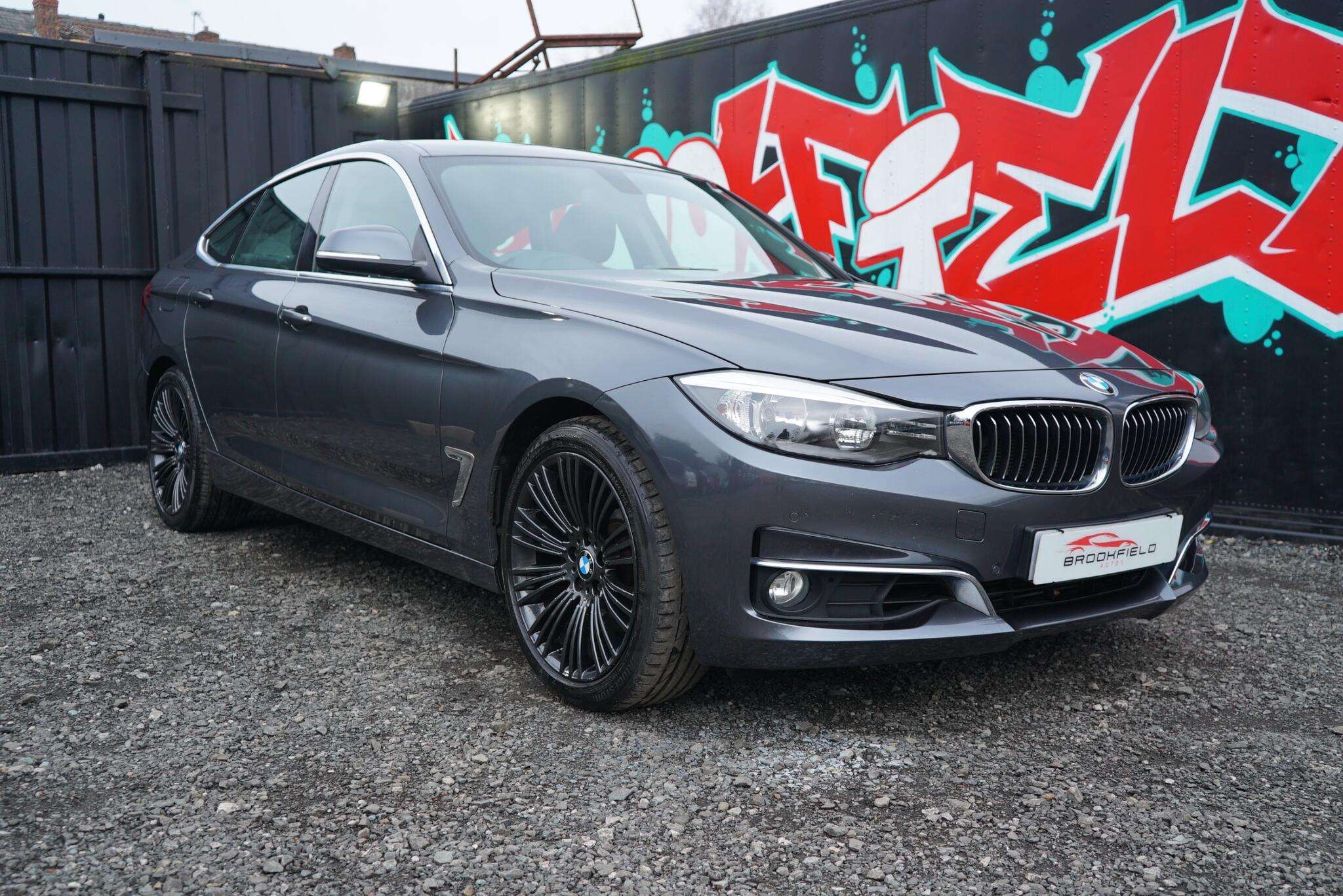 A 2015 BMW 3 SERIES GRAN TURISMO 3.0 330d Luxury GT 5dr Diesel Auto xDrive Euro 6 (s/s) (258 ps) A 2015 BMW 3 SERIES GRAN TURISMO 3.0 330d Luxury GT 5dr Diesel Auto xDrive Euro 6 (s/s) (258 ps)