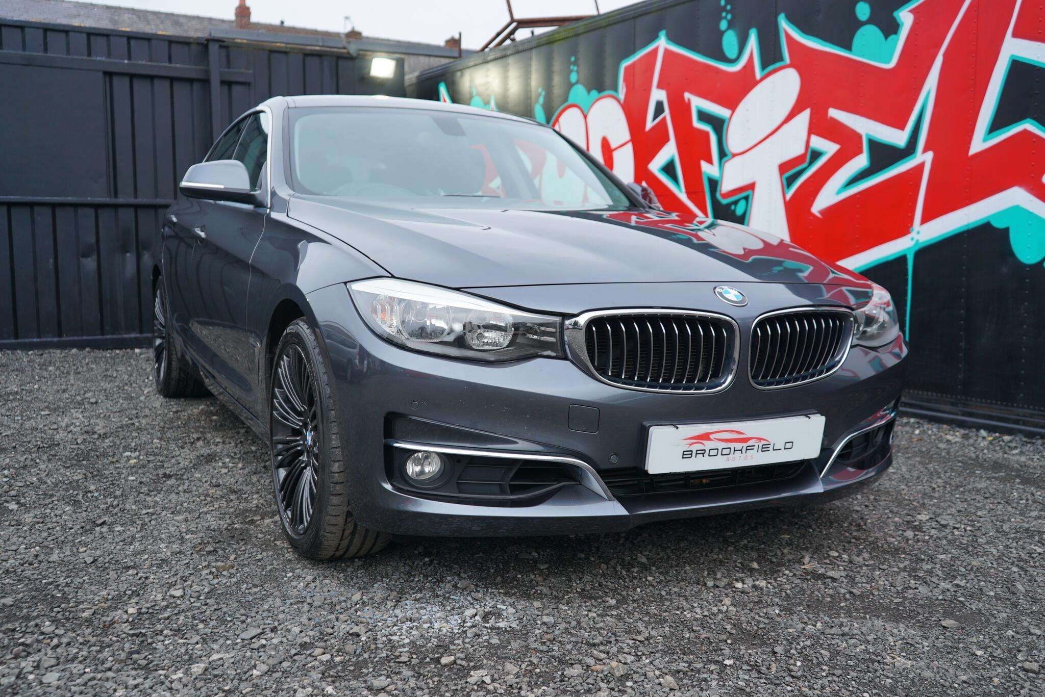 A 2015 BMW 3 SERIES GRAN TURISMO 3.0 330d Luxury GT 5dr Diesel Auto xDrive Euro 6 (s/s) (258 ps) A 2015 BMW 3 SERIES GRAN TURISMO 3.0 330d Luxury GT 5dr Diesel Auto xDrive Euro 6 (s/s) (258 ps)