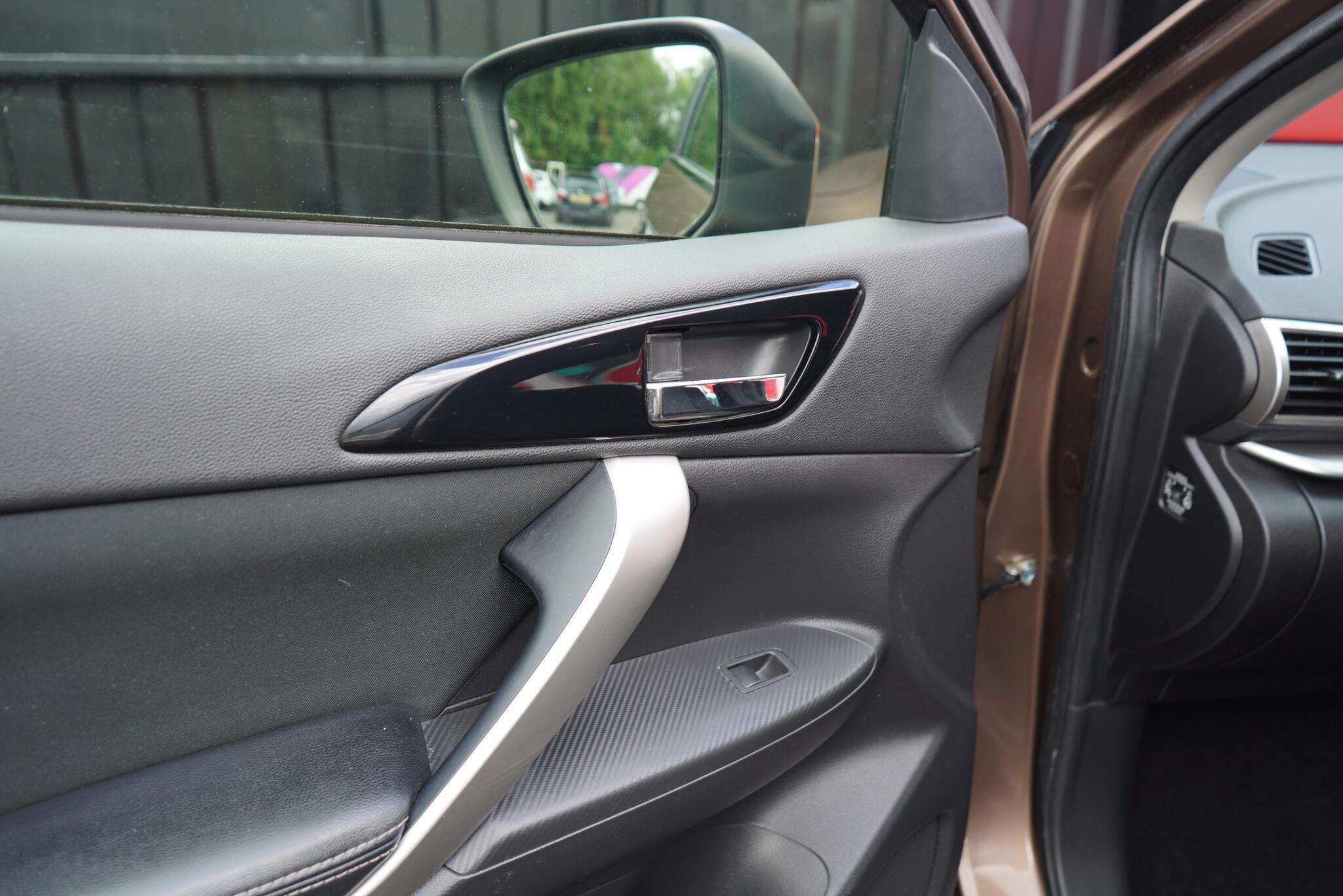 2018 MITSUBISHI ECLIPSE CROSS 2018 MITSUBISHI ECLIPSE CROSS