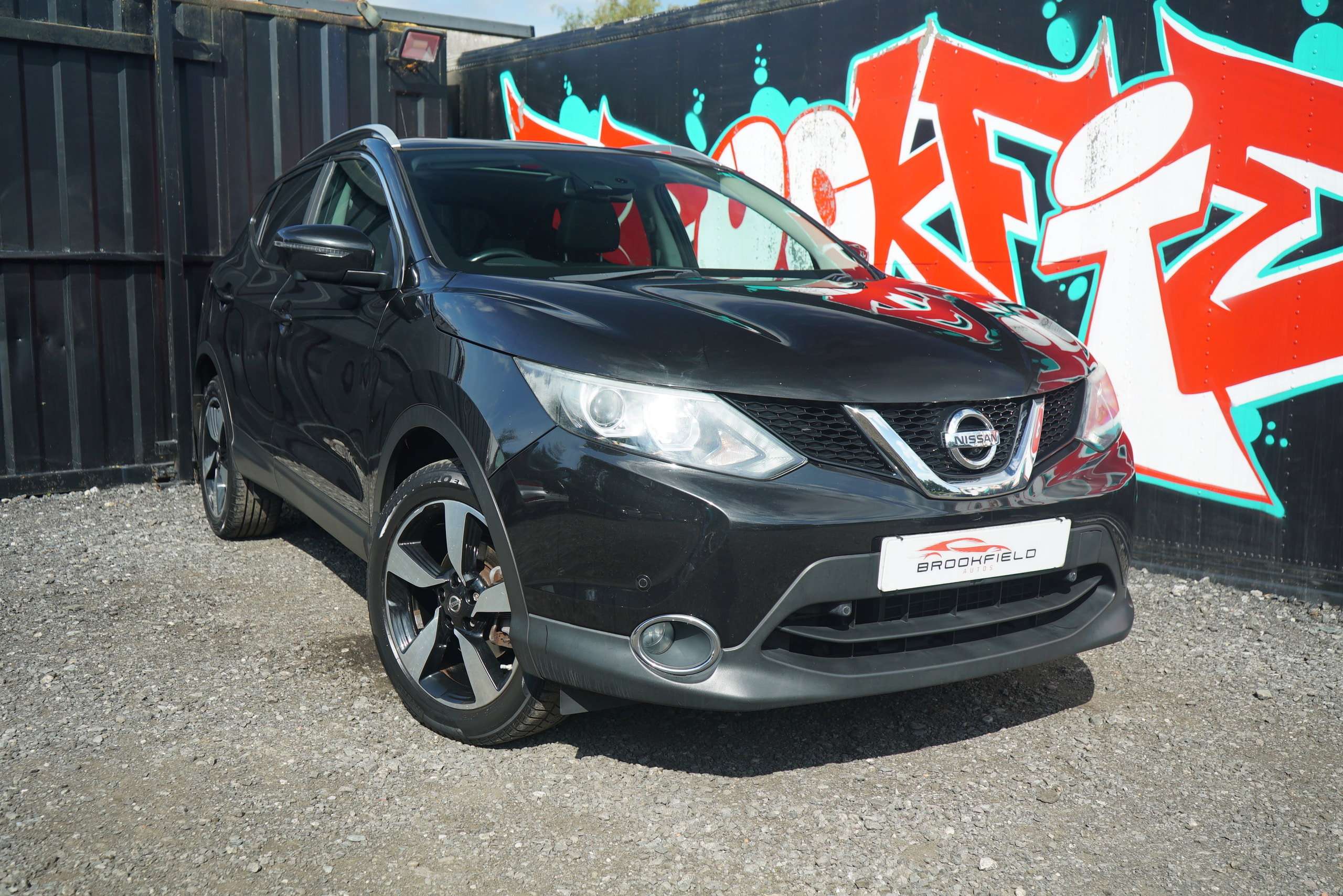 A 2015 NISSAN QASHQAI 1.6 DIG-T n-tec+ SUV 5dr Petrol Manual 2WD Euro 6 (s/s) (163 ps) A 2015 NISSAN QASHQAI 1.6 DIG-T n-tec+ SUV 5dr Petrol Manual 2WD Euro 6 (s/s) (163 ps)