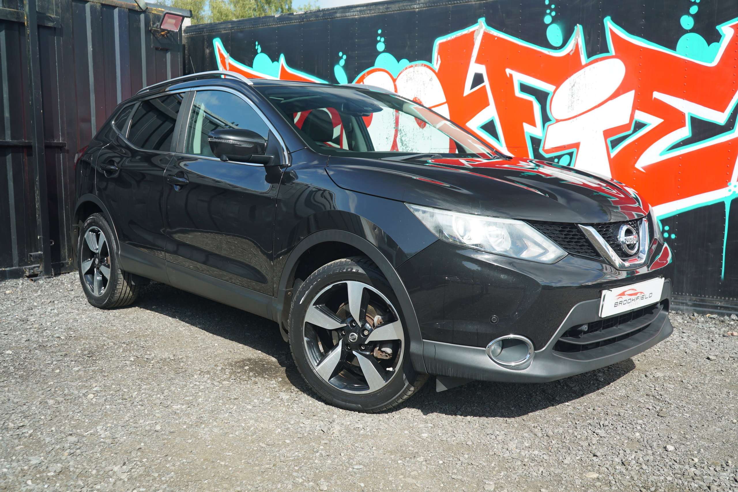 A 2015 NISSAN QASHQAI 1.6 DIG-T n-tec+ SUV 5dr Petrol Manual 2WD Euro 6 (s/s) (163 ps) A 2015 NISSAN QASHQAI 1.6 DIG-T n-tec+ SUV 5dr Petrol Manual 2WD Euro 6 (s/s) (163 ps)