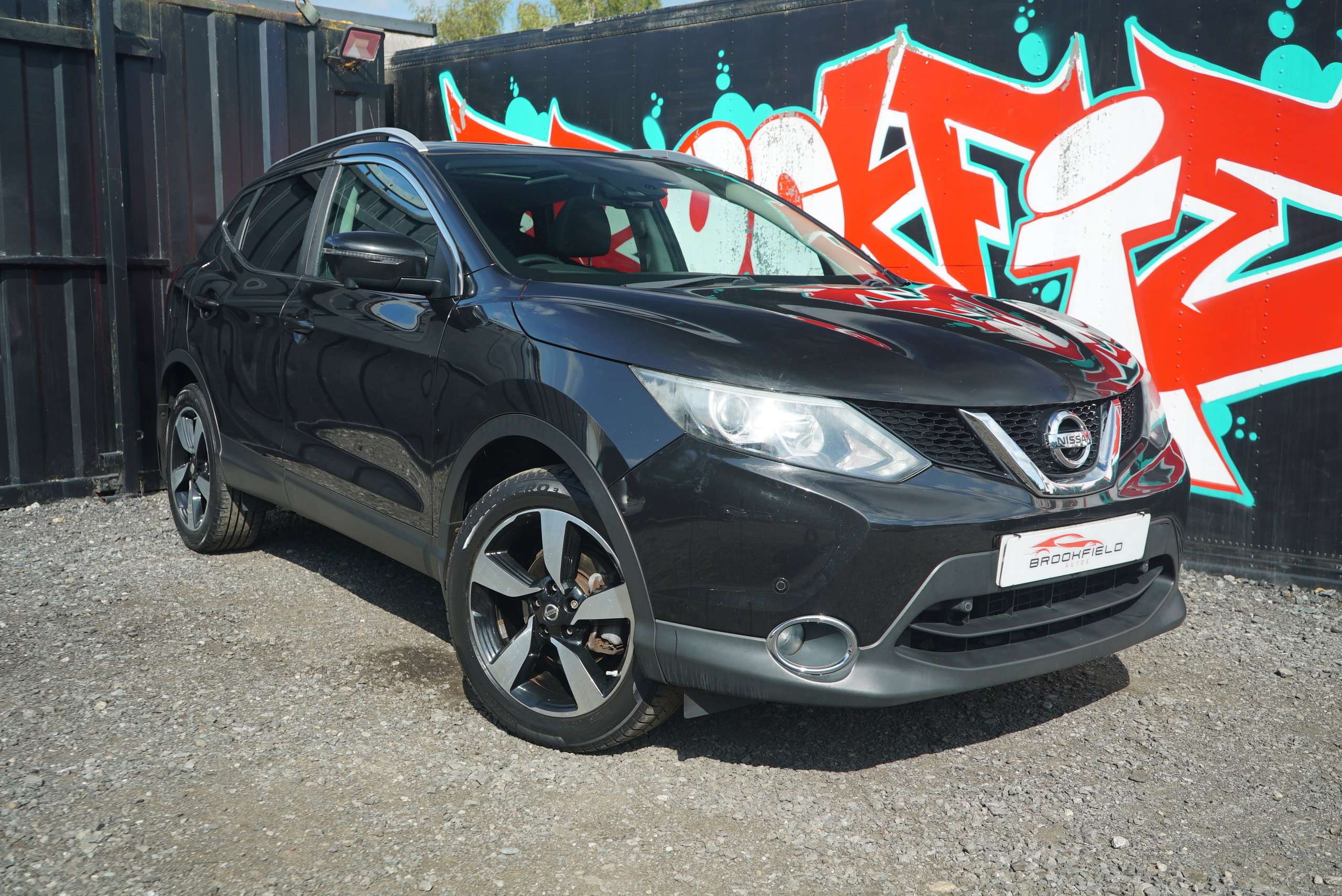 A 2015 NISSAN QASHQAI 1.6 DIG-T n-tec+ SUV 5dr Petrol Manual 2WD Euro 6 (s/s) (163 ps) A 2015 NISSAN QASHQAI 1.6 DIG-T n-tec+ SUV 5dr Petrol Manual 2WD Euro 6 (s/s) (163 ps)
