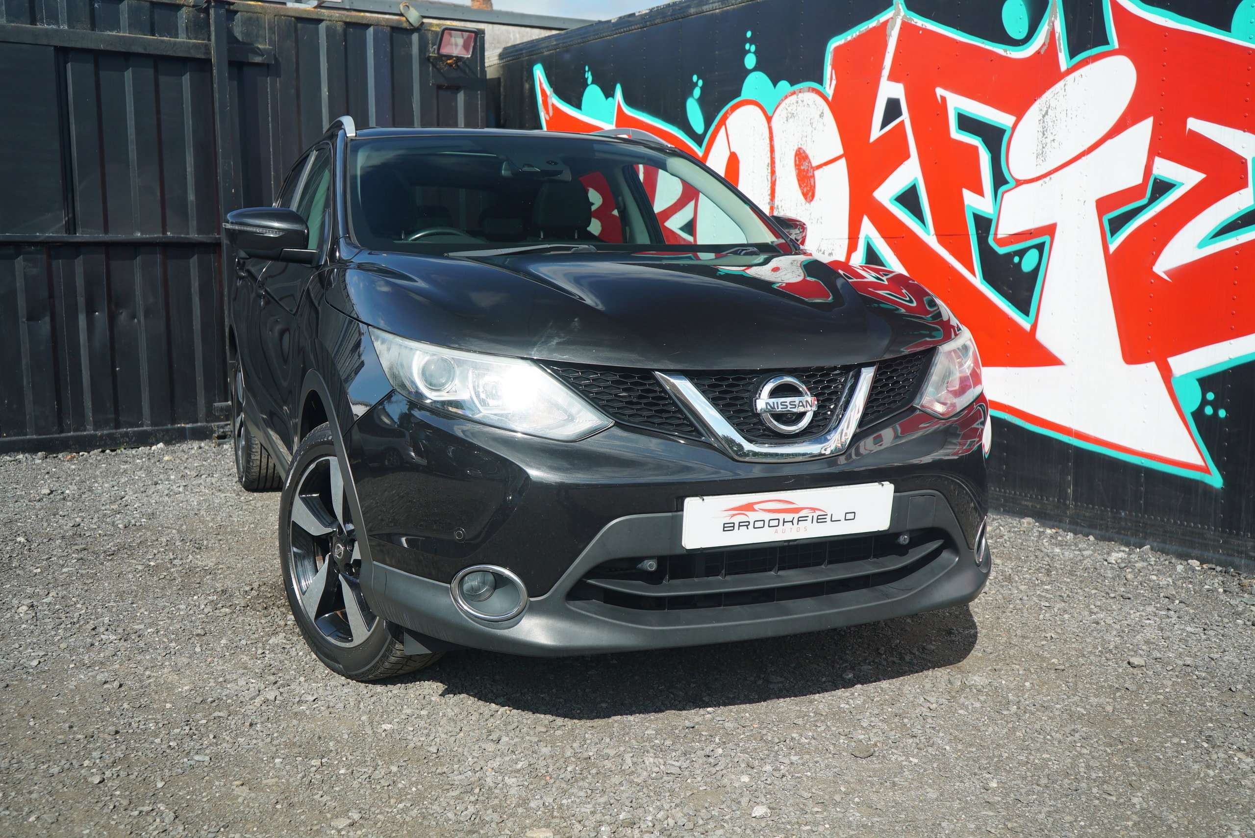 A 2015 NISSAN QASHQAI 1.6 DIG-T n-tec+ SUV 5dr Petrol Manual 2WD Euro 6 (s/s) (163 ps) A 2015 NISSAN QASHQAI 1.6 DIG-T n-tec+ SUV 5dr Petrol Manual 2WD Euro 6 (s/s) (163 ps)