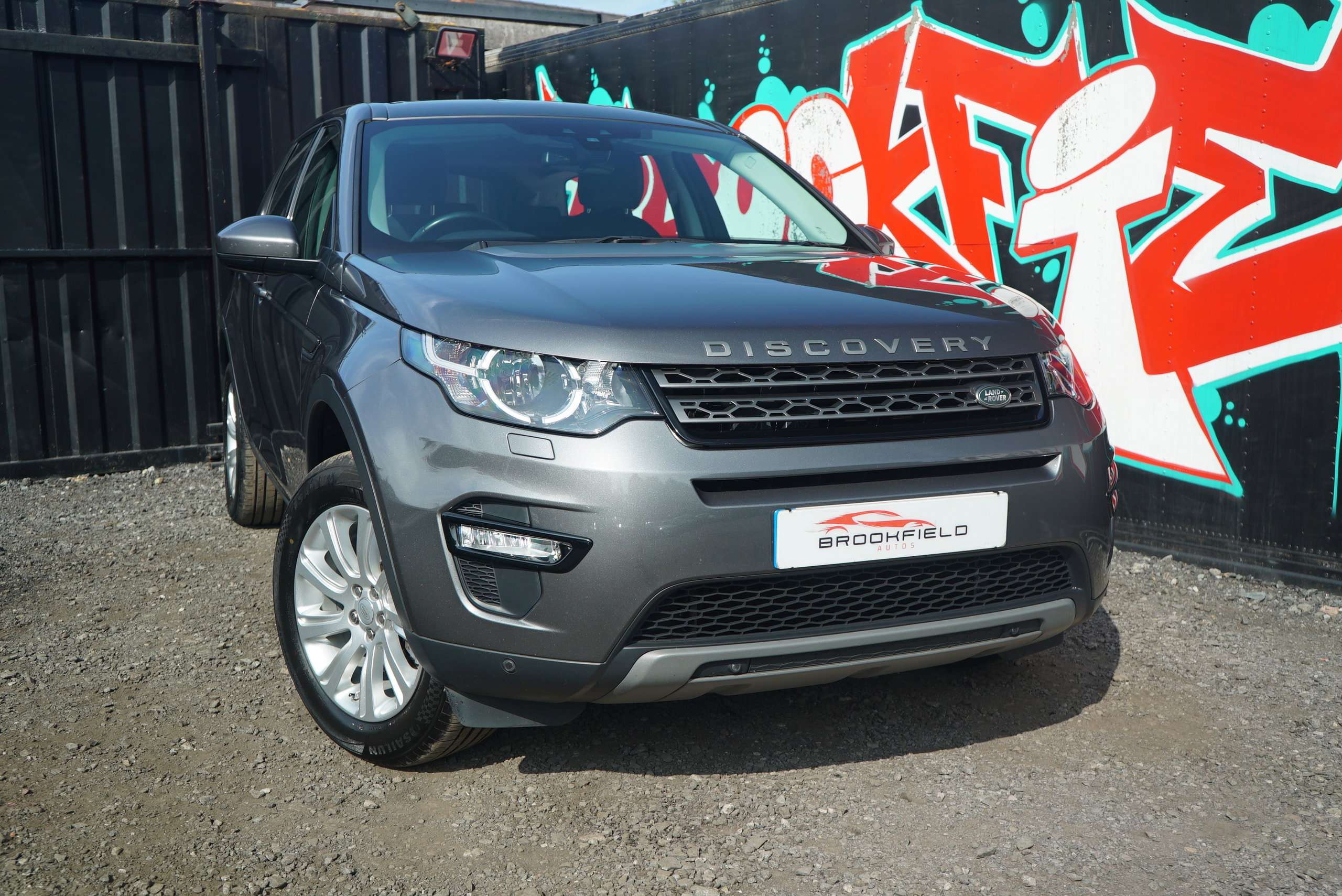 A 2016 LAND ROVER DISCOVERY SPORT 2.0 TD4 SE Tech SUV 5dr Diesel Auto 4WD Euro 6 (s/s) (180 ps) A 2016 LAND ROVER DISCOVERY SPORT 2.0 TD4 SE Tech SUV 5dr Diesel Auto 4WD Euro 6 (s/s) (180 ps)