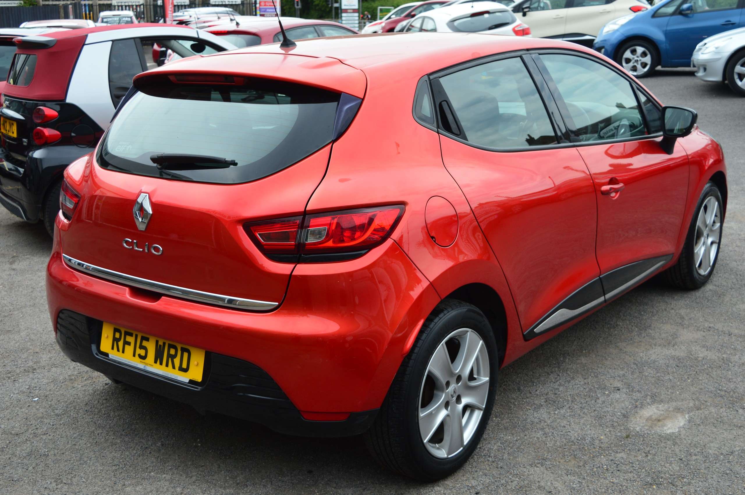 2015 RENAULT CLIO 2015 RENAULT CLIO