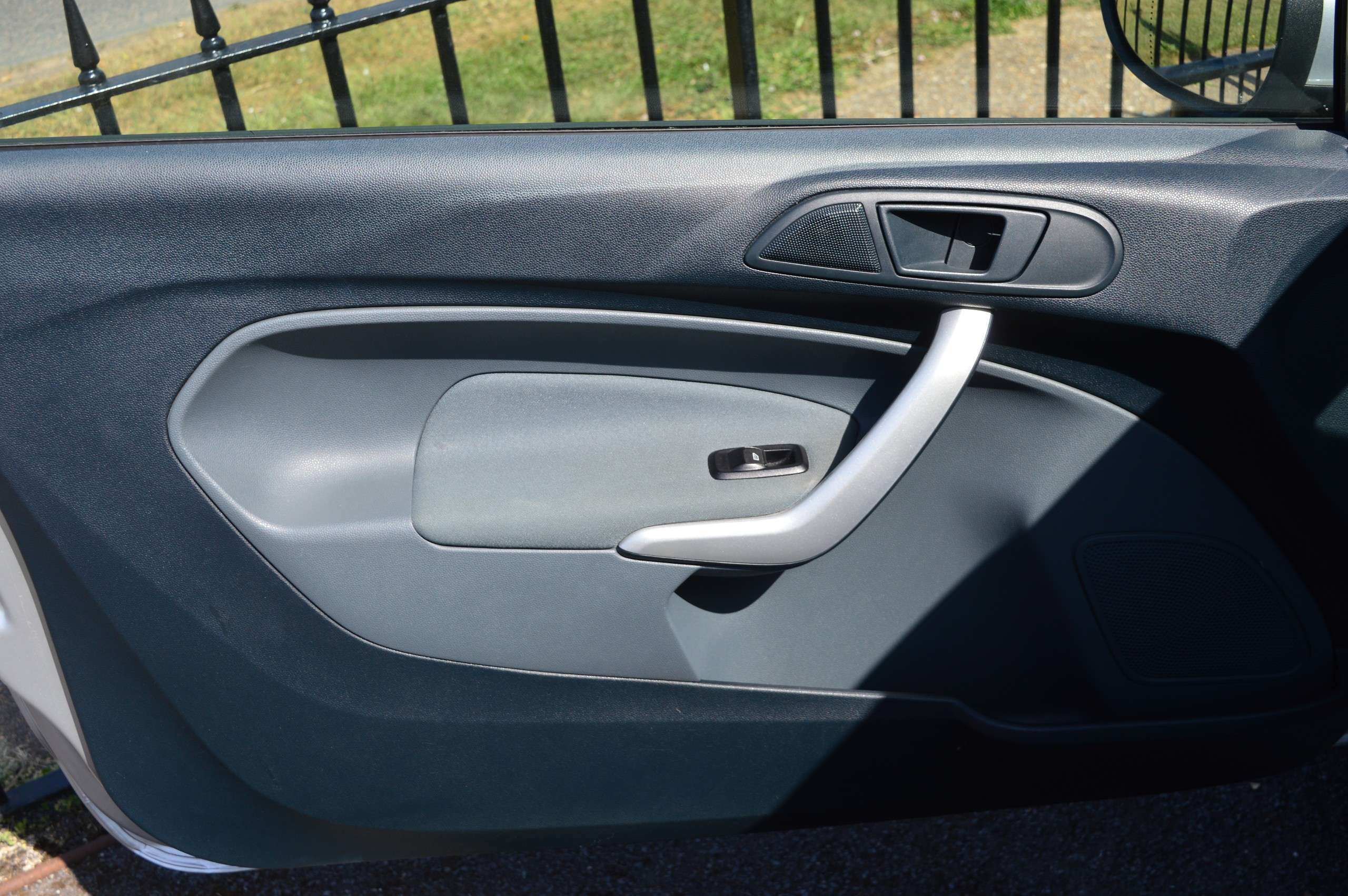 2011 FORD FIESTA 2011 FORD FIESTA