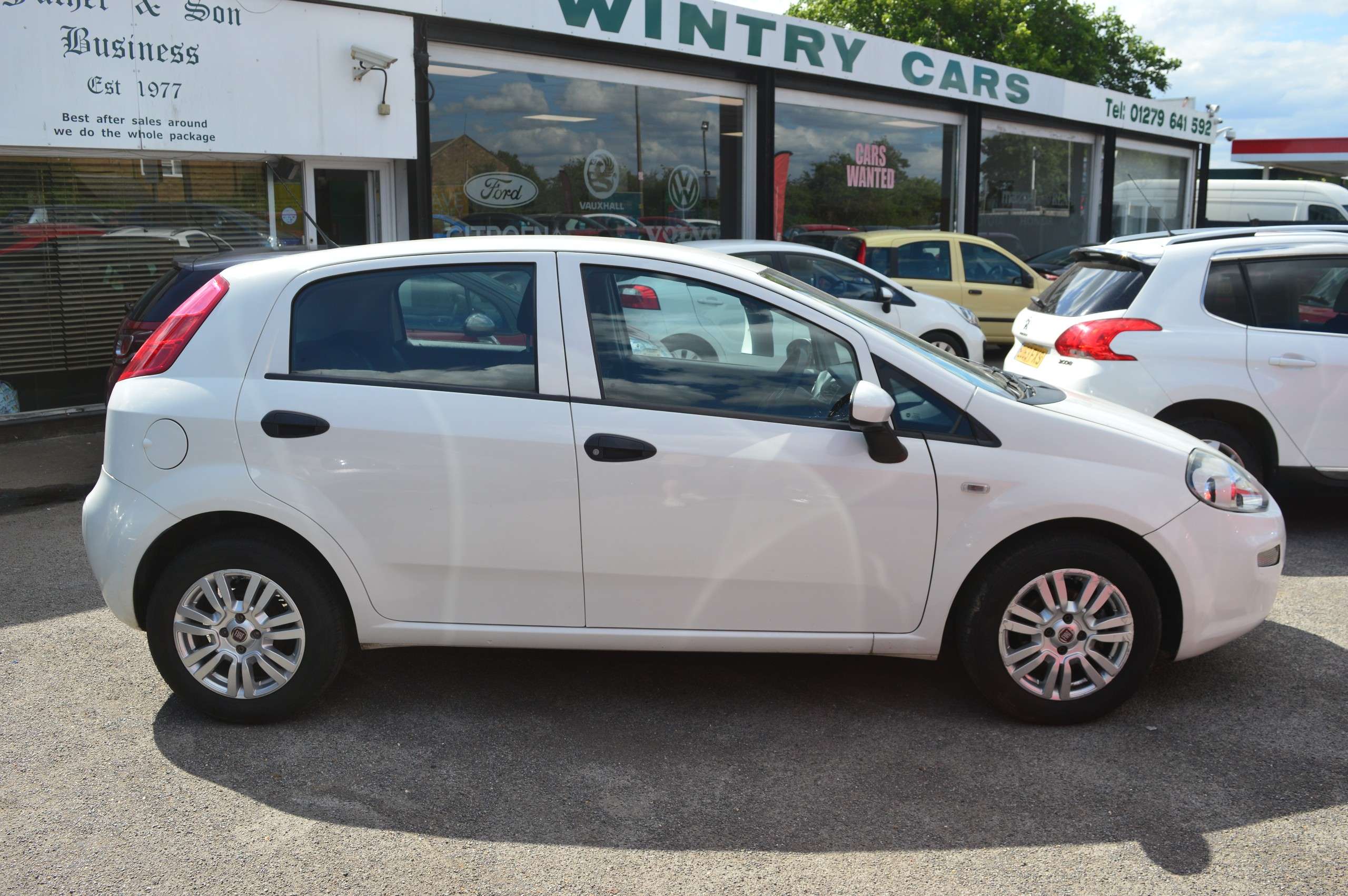 2017 FIAT PUNTO 2017 FIAT PUNTO