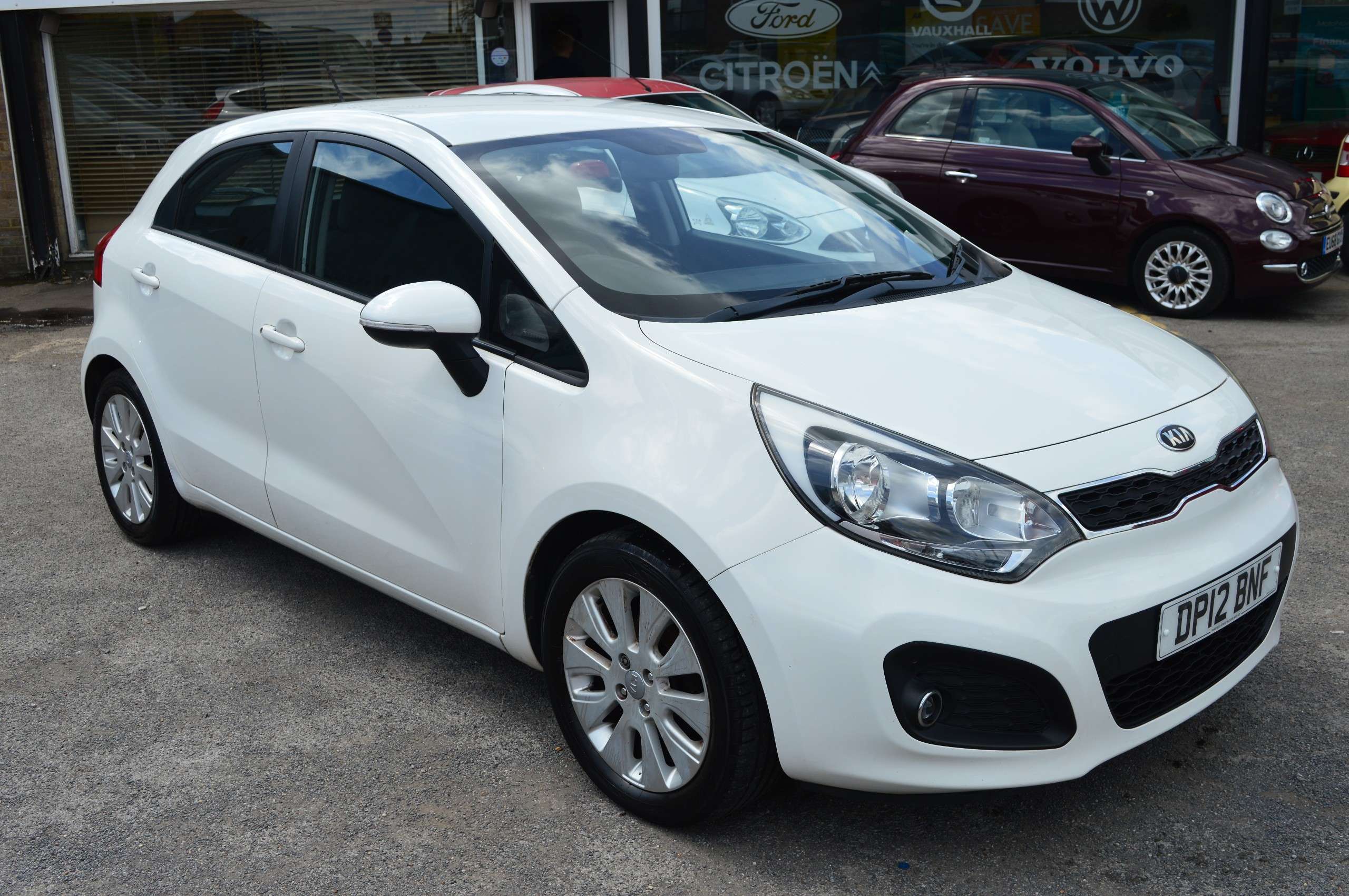 A 2012 KIA RIO 1.25 2 Hatchback 5dr Petrol Manual Euro 5 (84 bhp) A 2012 KIA RIO 1.25 2 Hatchback 5dr Petrol Manual Euro 5 (84 bhp)
