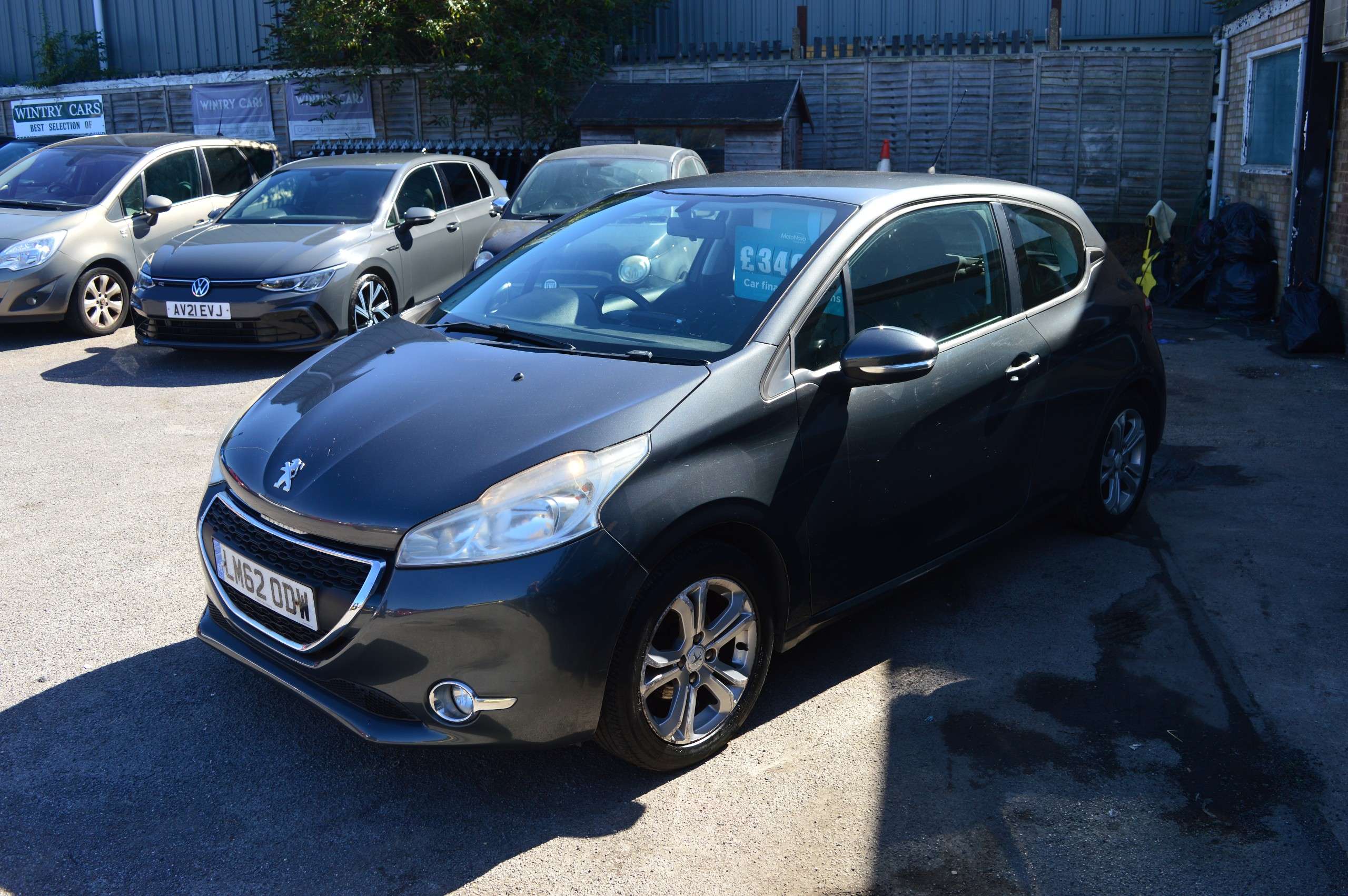 A 2012 PEUGEOT 208 1.2 VTi Active Hatchback 3dr Petrol Manual Euro 5 (82 ps) A 2012 PEUGEOT 208 1.2 VTi Active Hatchback 3dr Petrol Manual Euro 5 (82 ps)