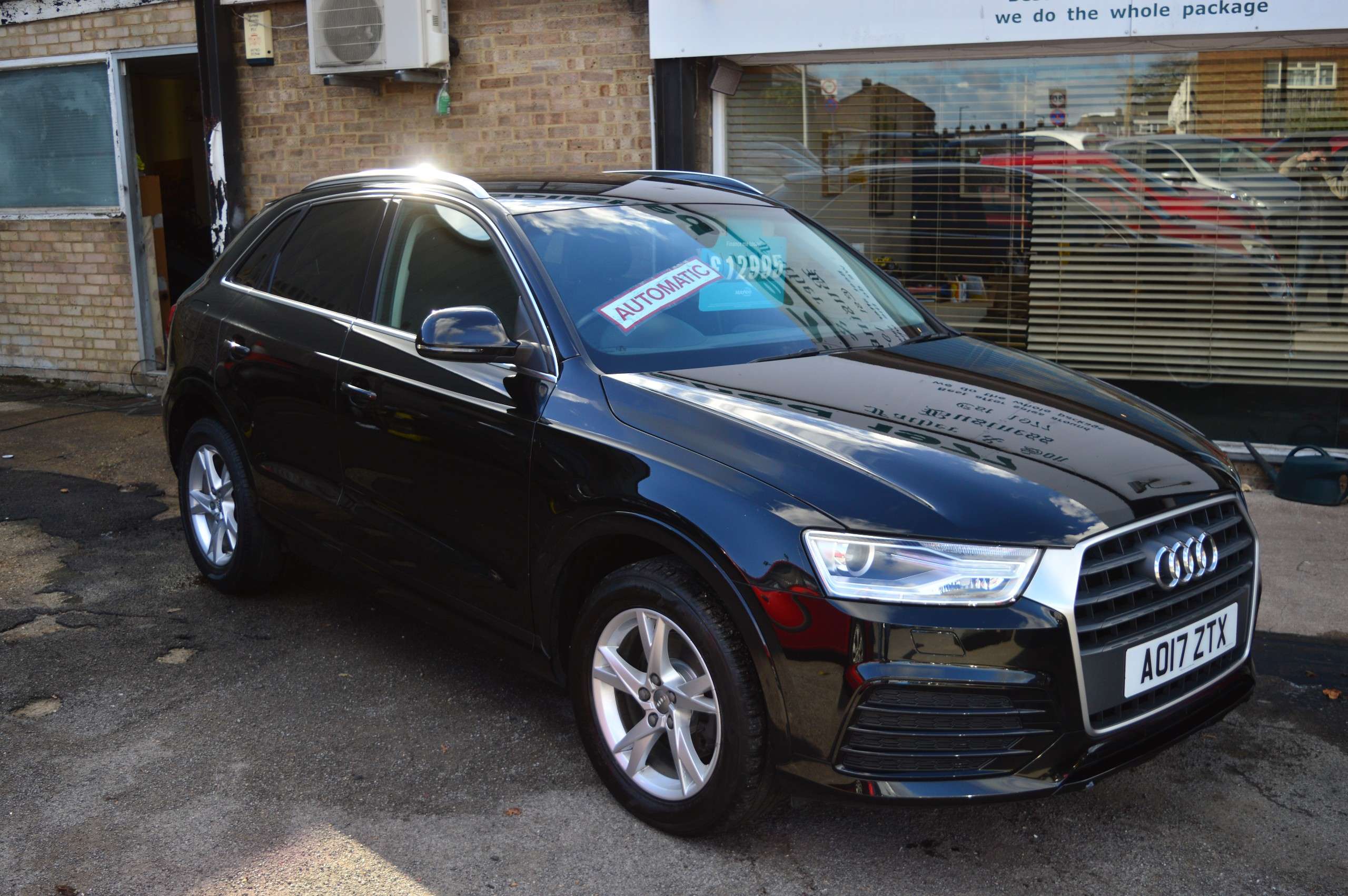 A 2017 AUDI Q3 1.4 TFSI CoD Sport SUV 5dr Petrol S Tronic Euro 6 (s/s) (150 ps) A 2017 AUDI Q3 1.4 TFSI CoD Sport SUV 5dr Petrol S Tronic Euro 6 (s/s) (150 ps)