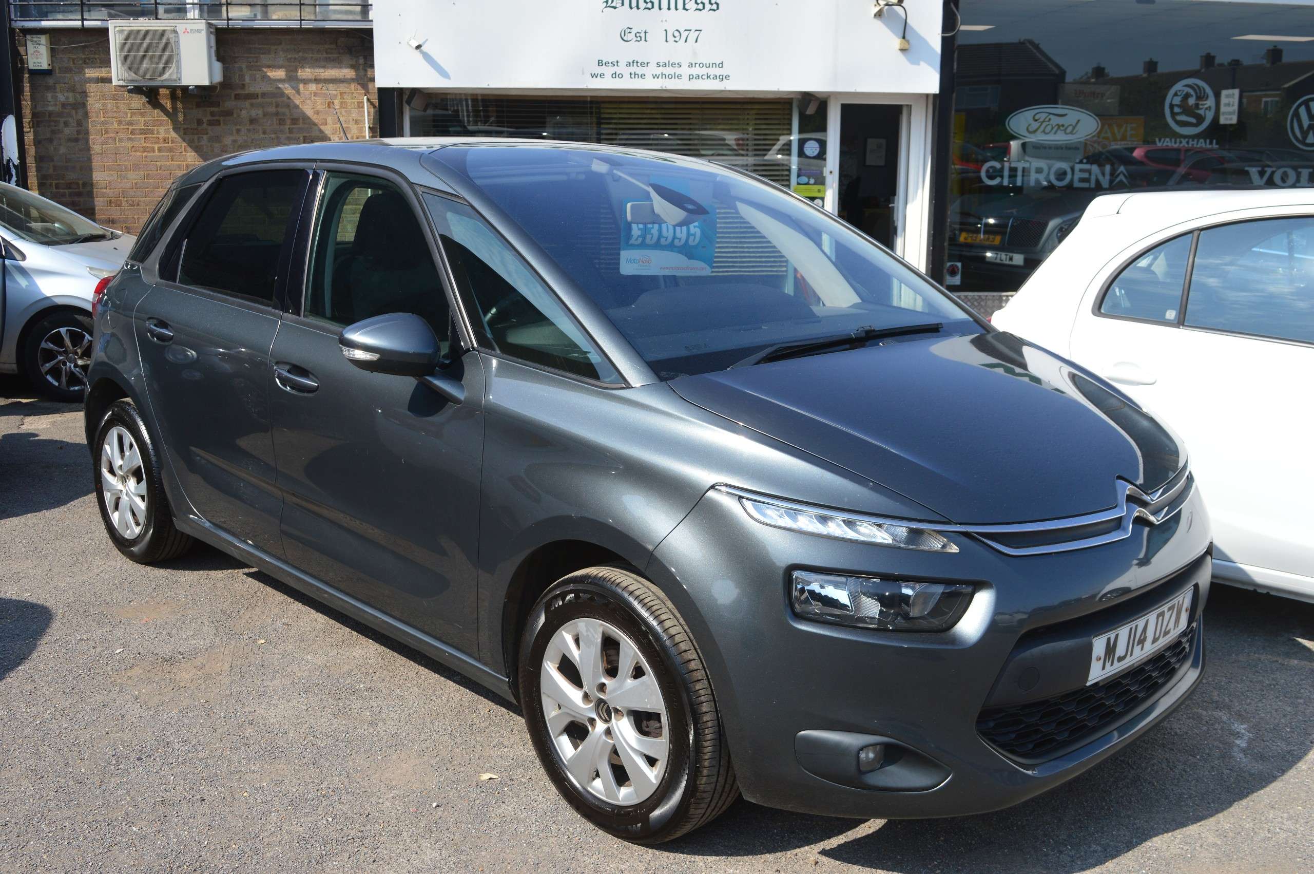 A 2014 CITROEN C4 PICASSO 1.6 e-HDi Airdream VTR+ MPV 5dr Diesel Manual Euro 5 (s/s) (115 ps) A 2014 CITROEN C4 PICASSO 1.6 e-HDi Airdream VTR+ MPV 5dr Diesel Manual Euro 5 (s/s) (115 ps)