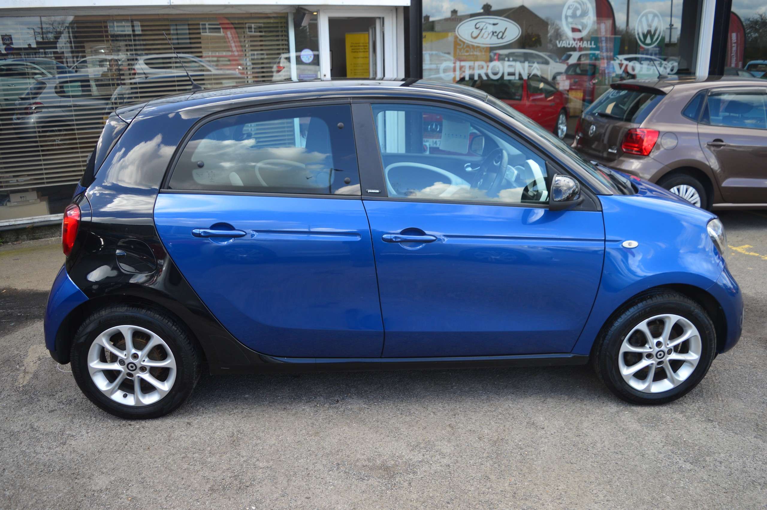 2015 SMART FORFOUR 2015 SMART FORFOUR