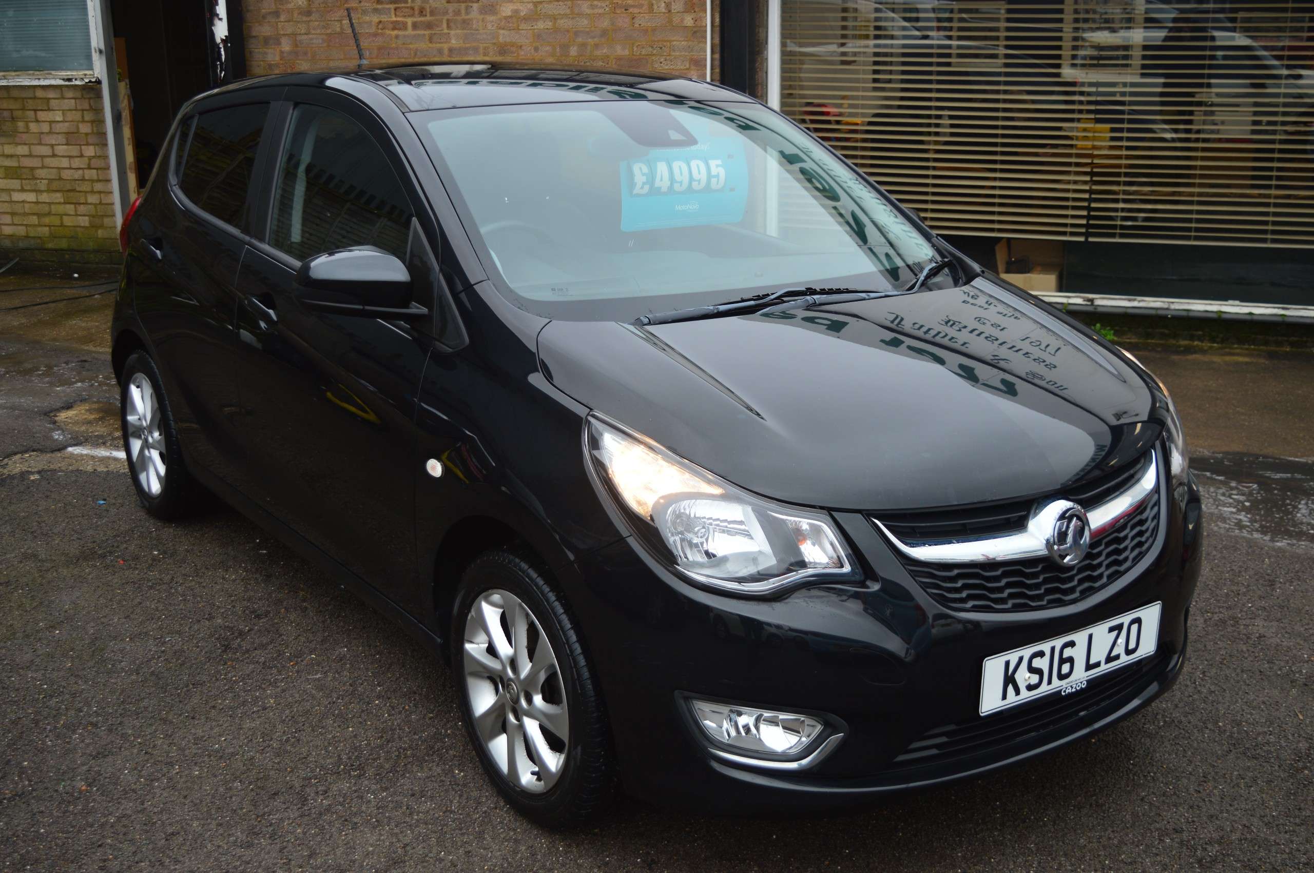 A 2016 VAUXHALL VIVA 1.0i SL Hatchback 5dr Petrol Manual Euro 6 (75 ps) A 2016 VAUXHALL VIVA 1.0i SL Hatchback 5dr Petrol Manual Euro 6 (75 ps)