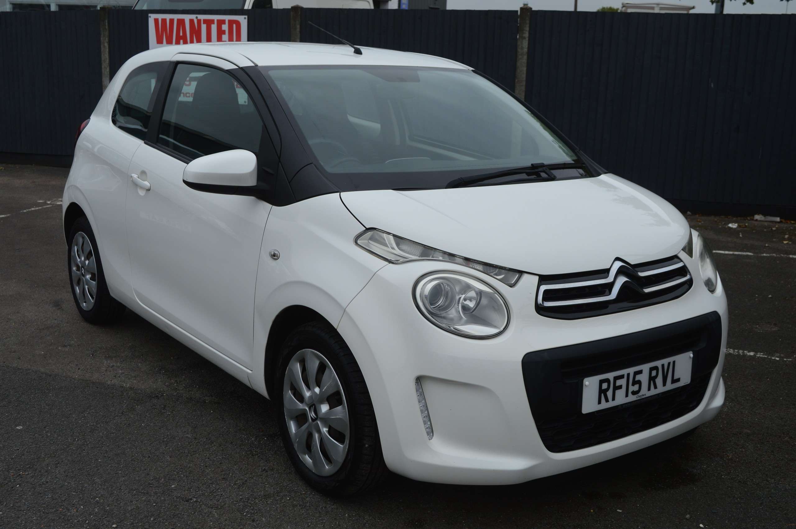 A 2015 CITROEN C1 1.0 VTi Feel Hatchback 3dr Petrol Manual Euro 6 (68 ps) A 2015 CITROEN C1 1.0 VTi Feel Hatchback 3dr Petrol Manual Euro 6 (68 ps)