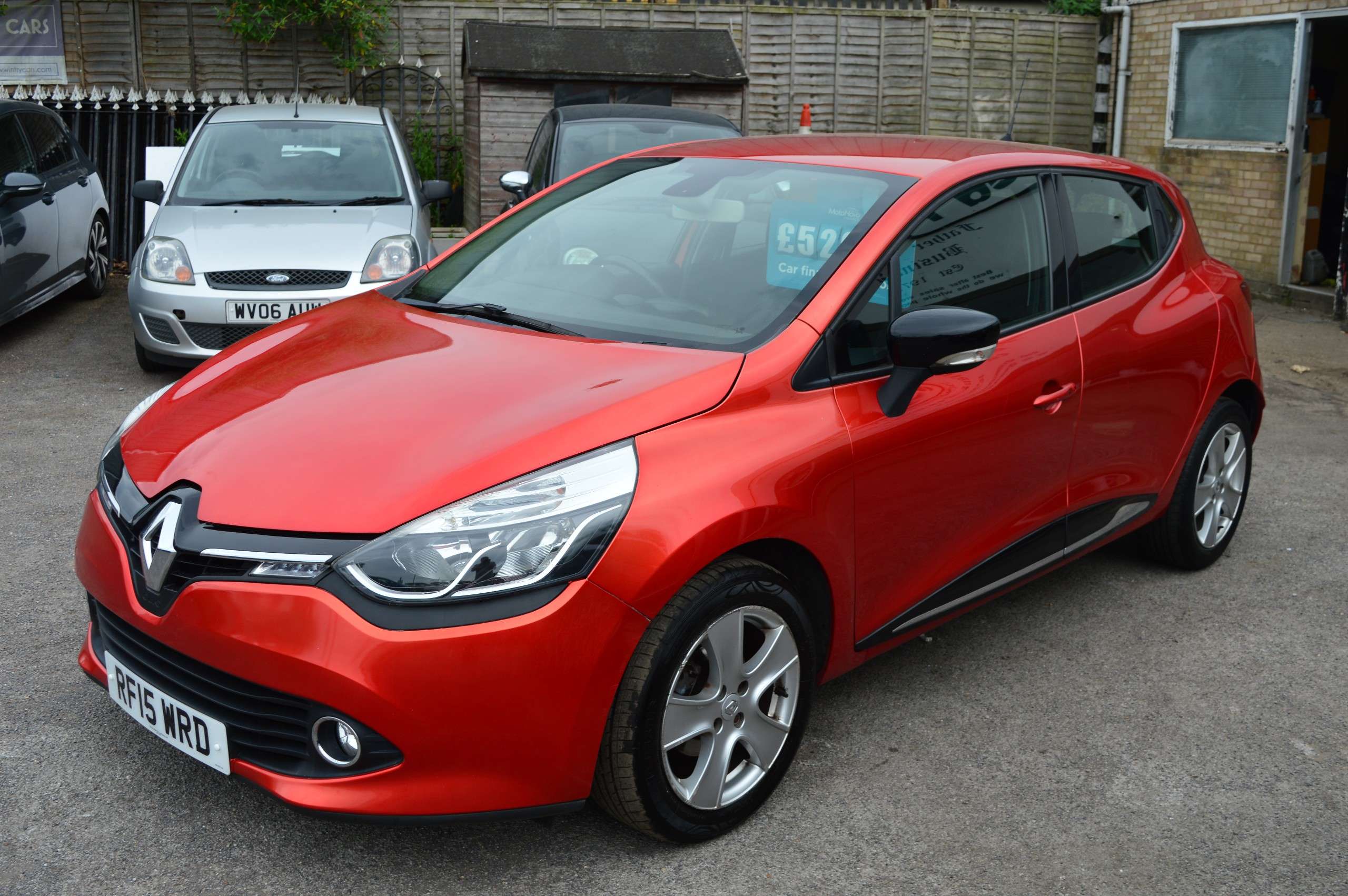 2015 RENAULT CLIO 2015 RENAULT CLIO