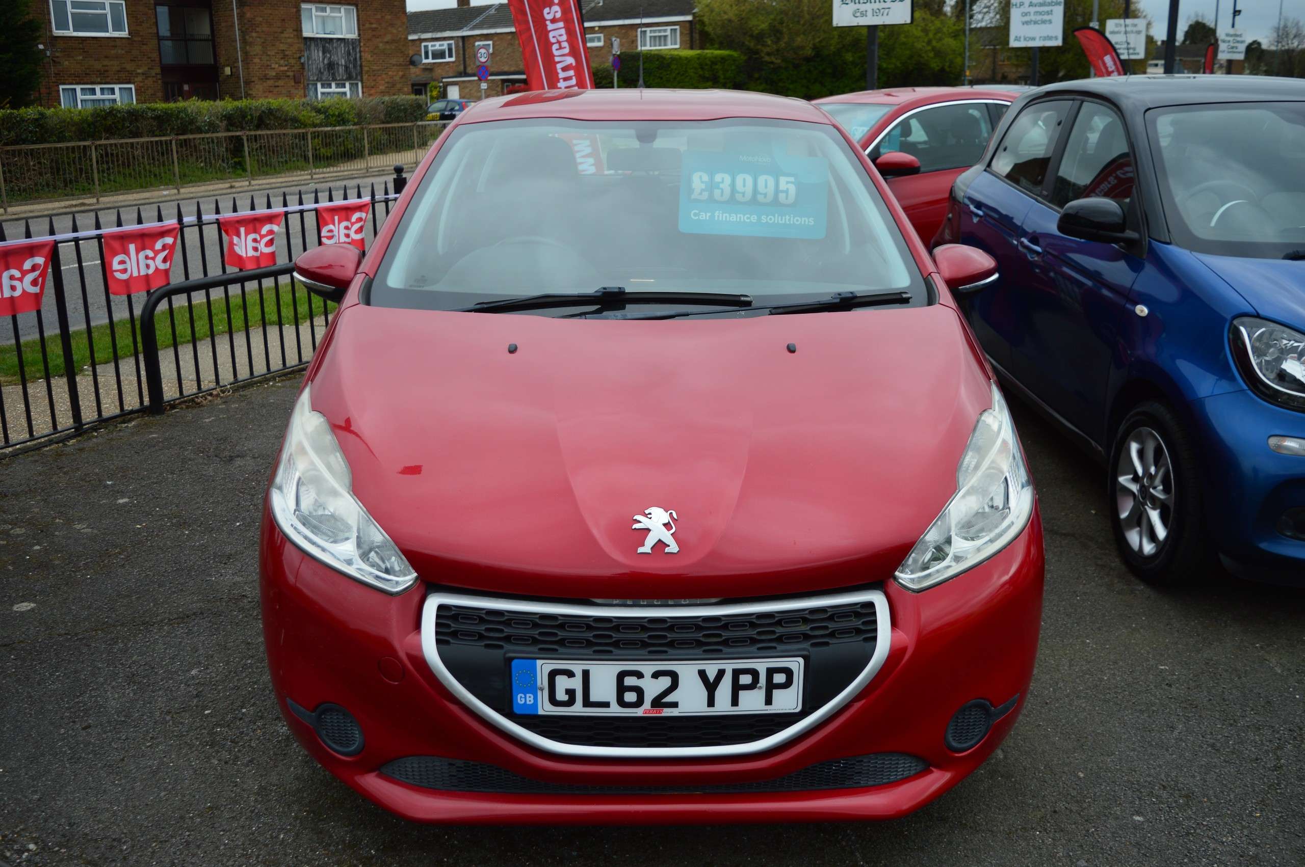 2013 PEUGEOT 208 2013 PEUGEOT 208